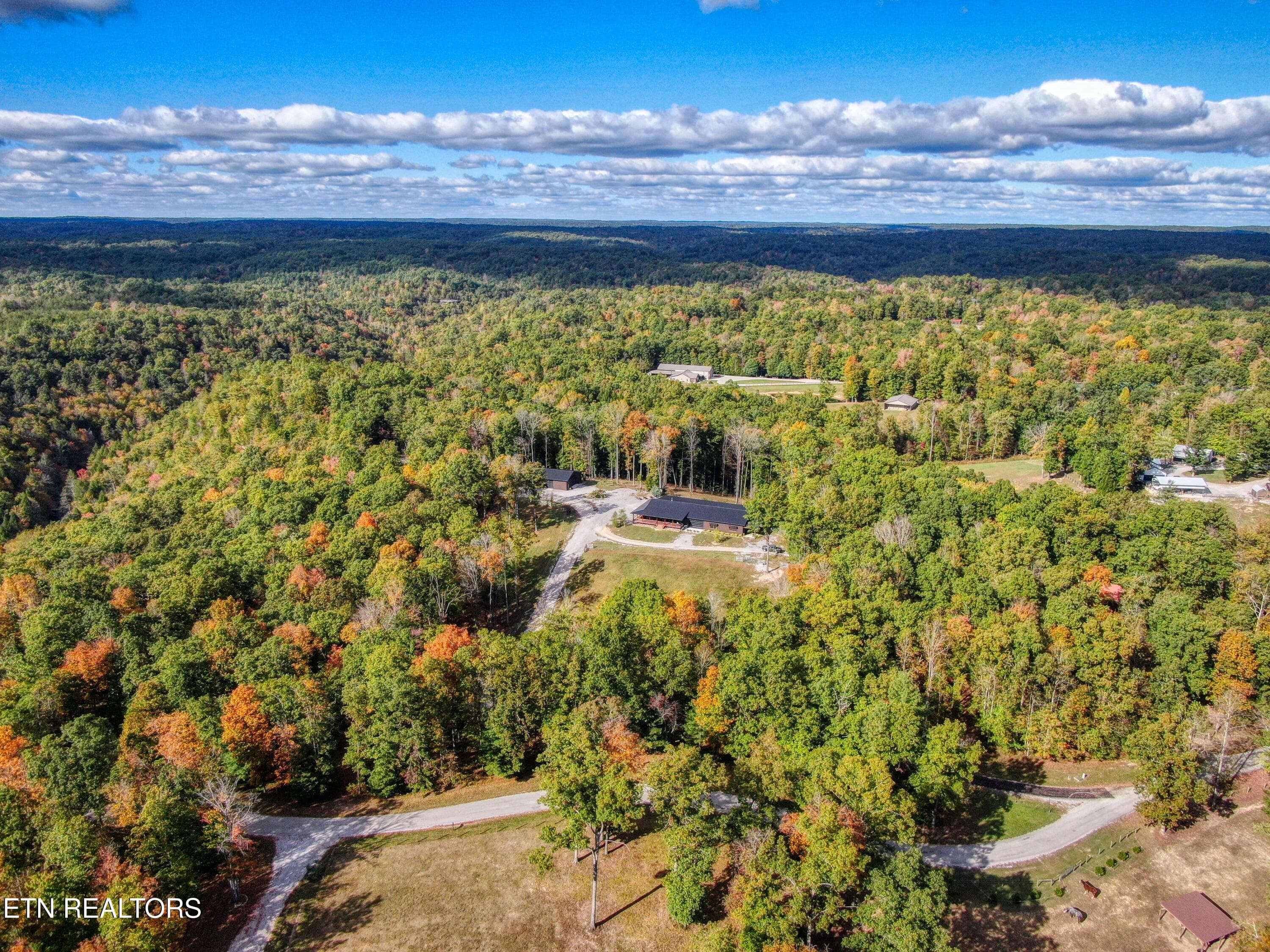 44 - 32 Mill Creek Point, Allardt, TN 38504