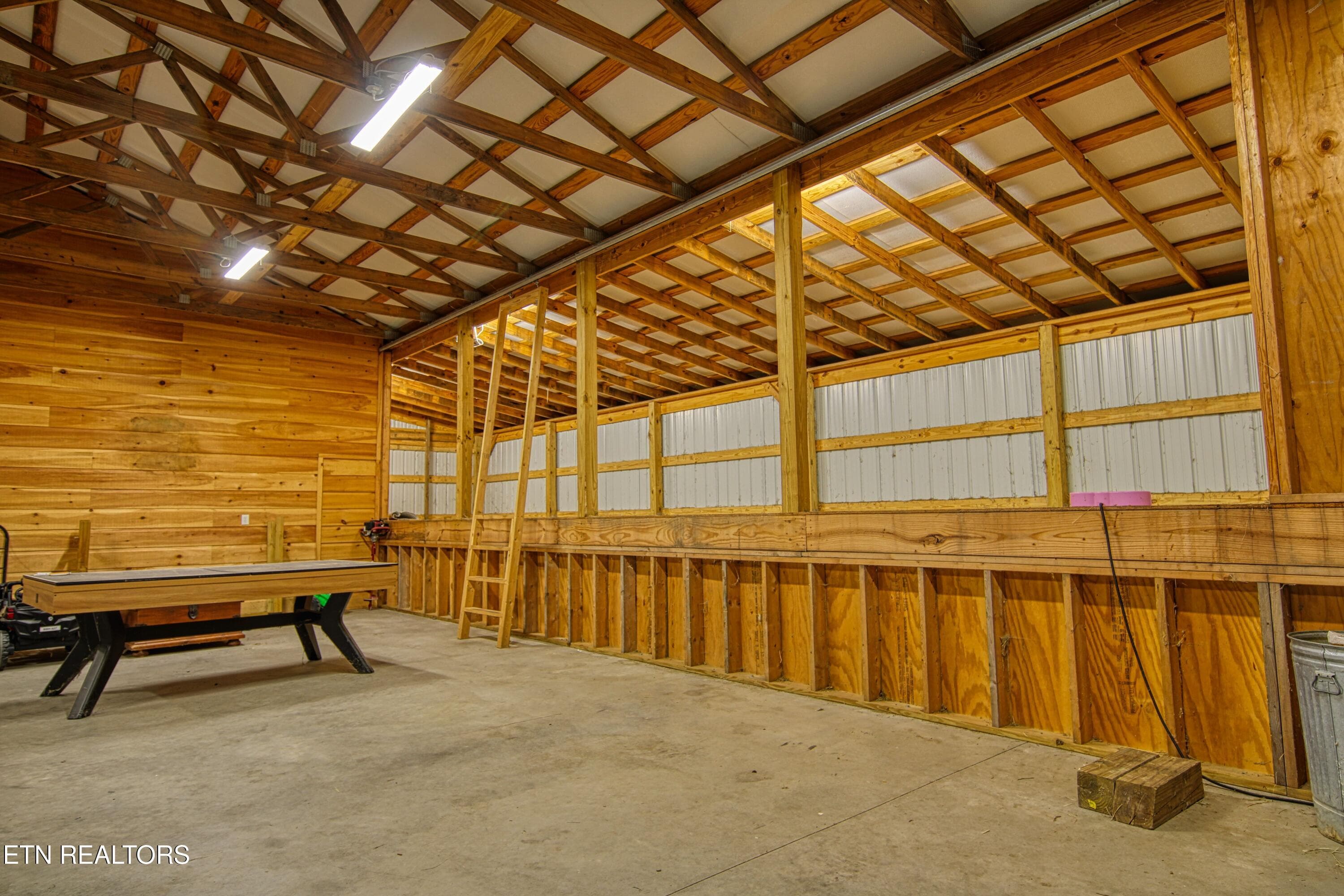 43 - 32 Mill Creek Point, Allardt, TN 38504