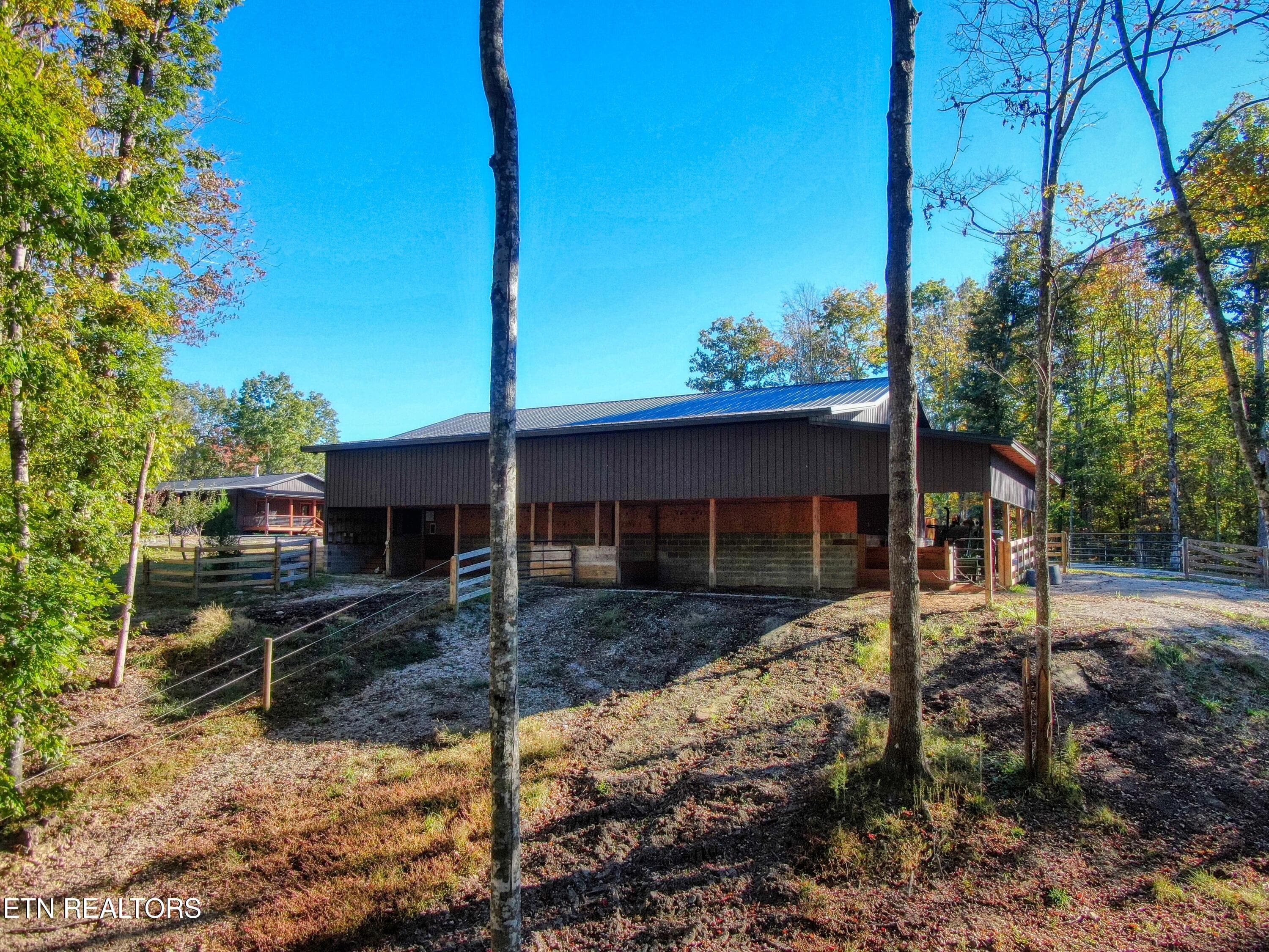 37 - 32 Mill Creek Point, Allardt, TN 38504