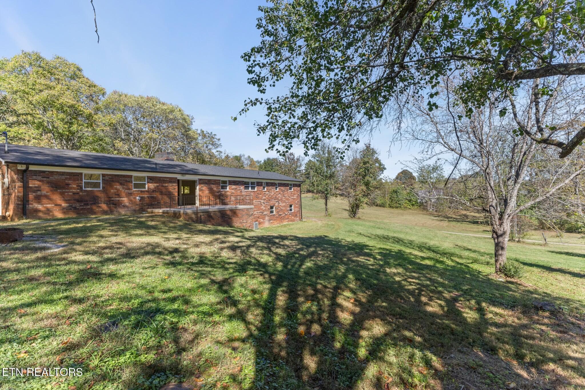 IMG_8818 - 5160 Indian Warpath Rd, Maryville, TN 37803