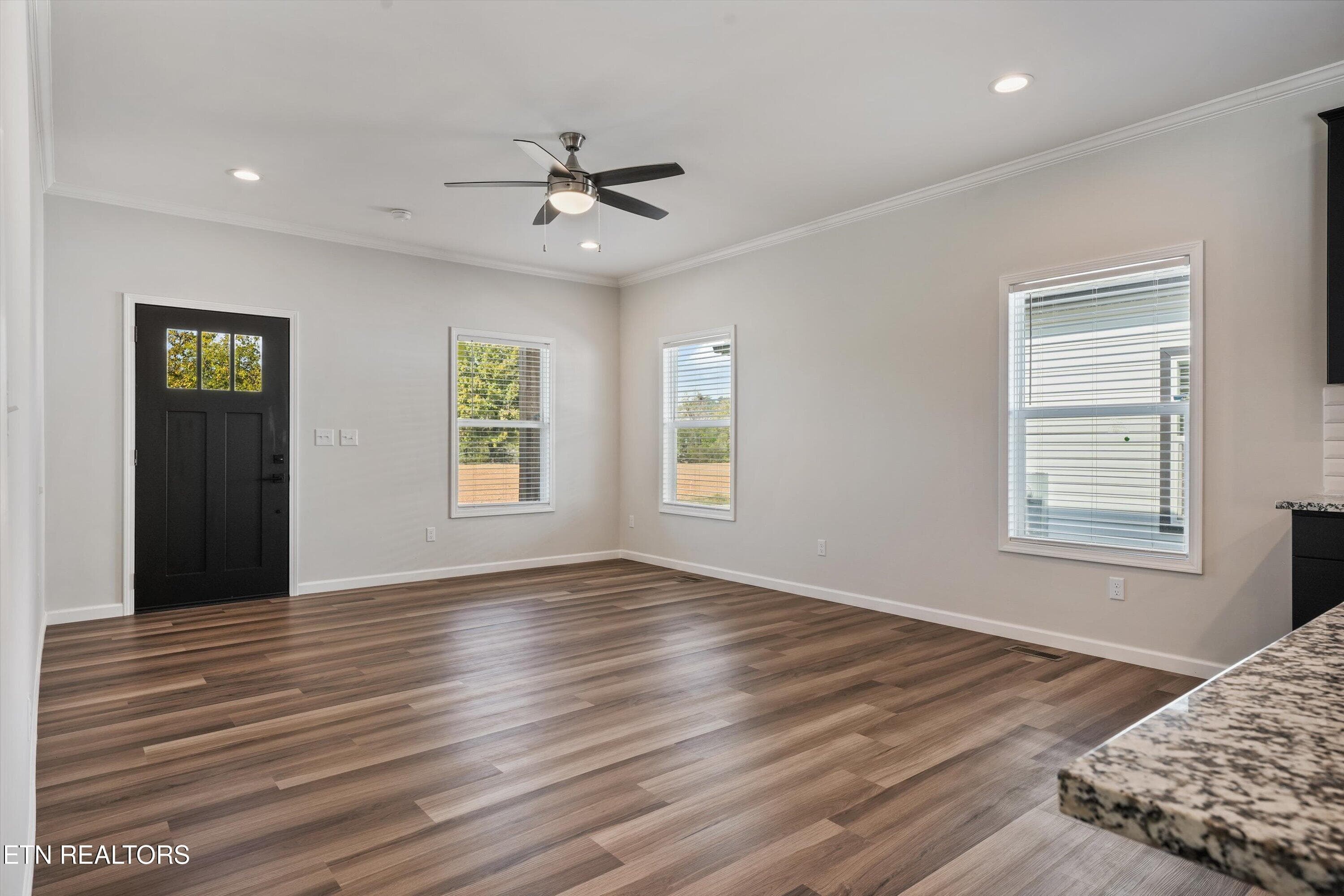 Family Room View 3 - 7634 Sycamore Breeze Rd, Knoxville, TN 37920