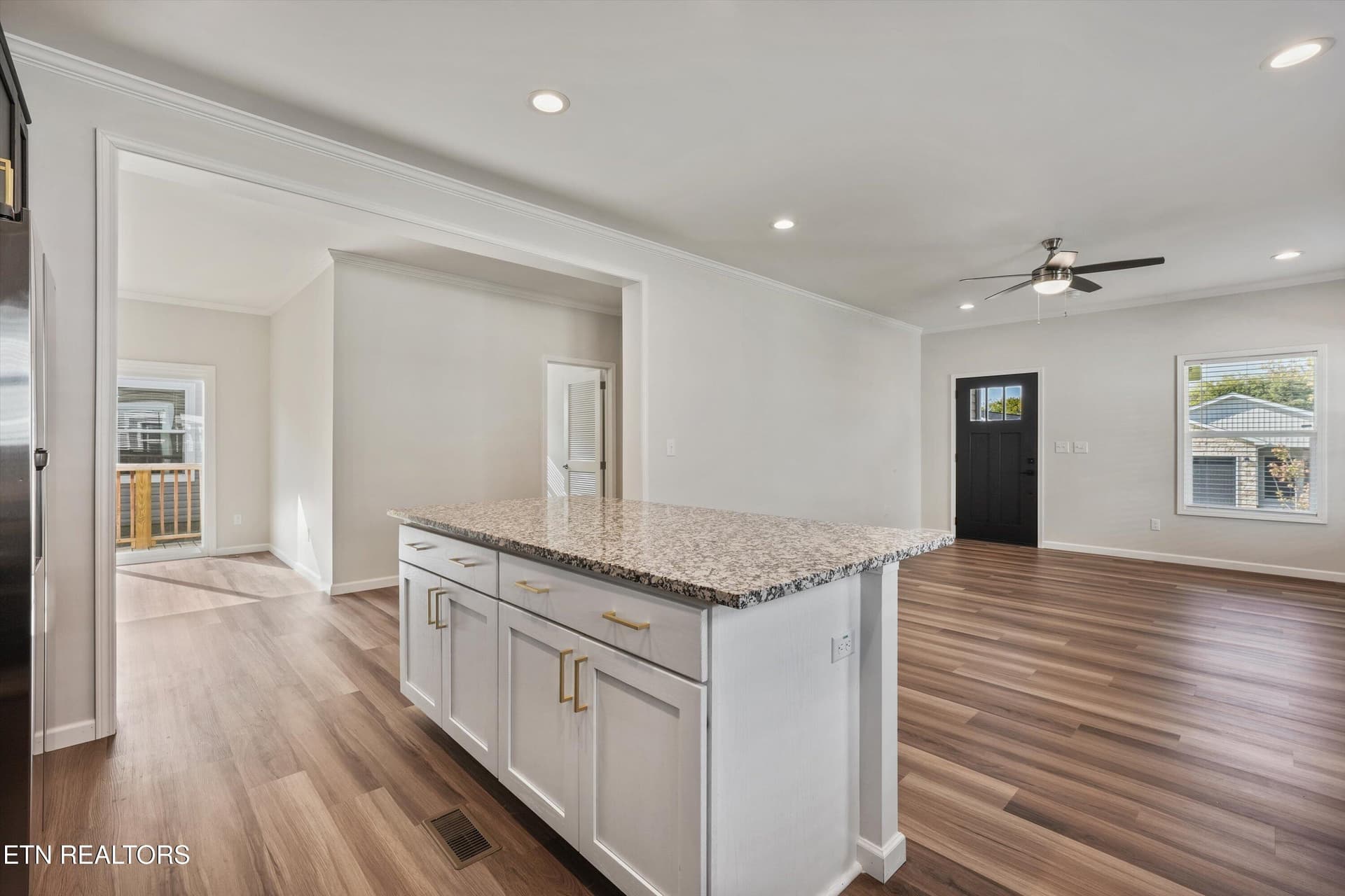 Kitchen View 3 - 7634 Sycamore Breeze Rd, Knoxville, TN 37920