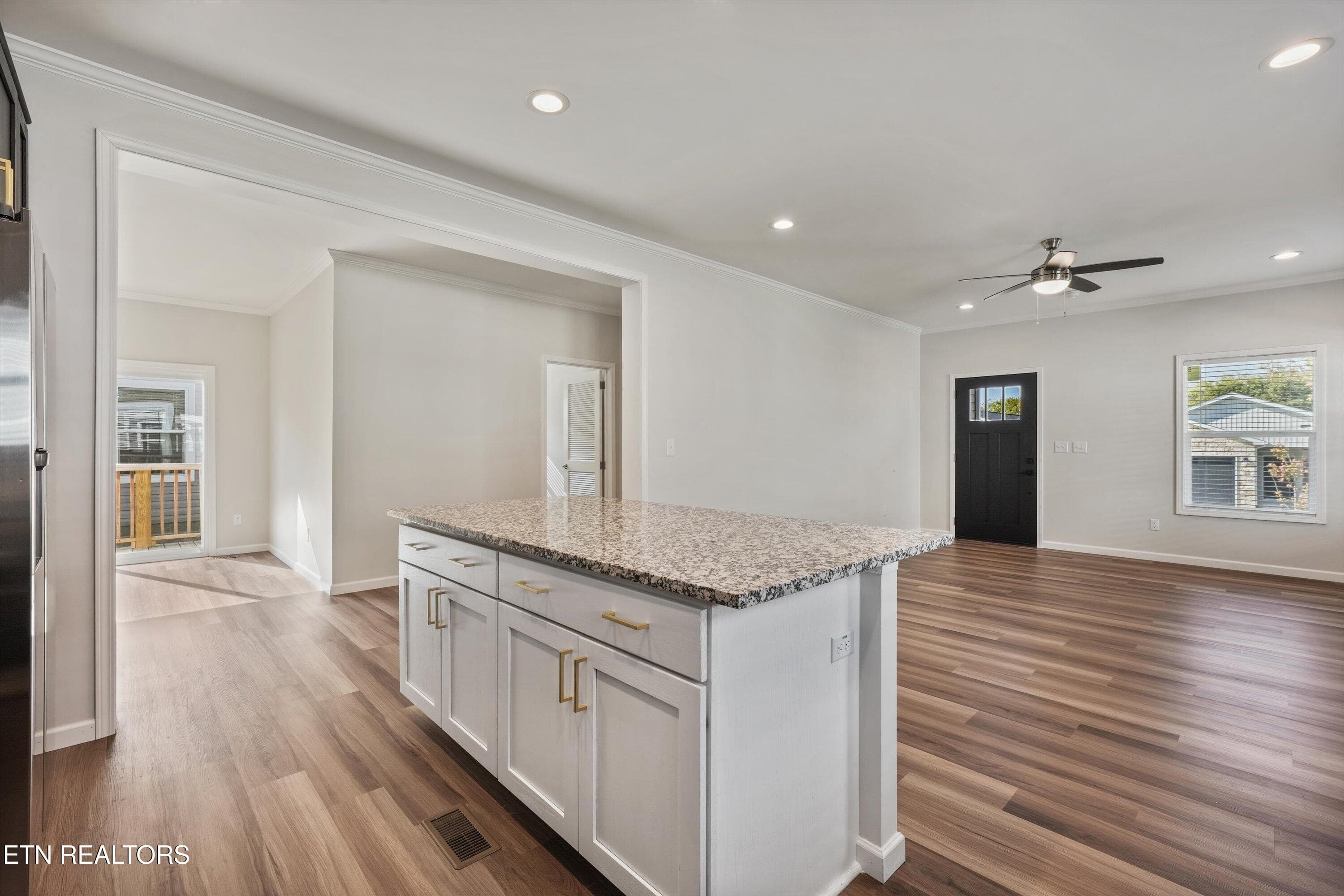 Kitchen View 3 - 7634 Sycamore Breeze Rd, Knoxville, TN 37920
