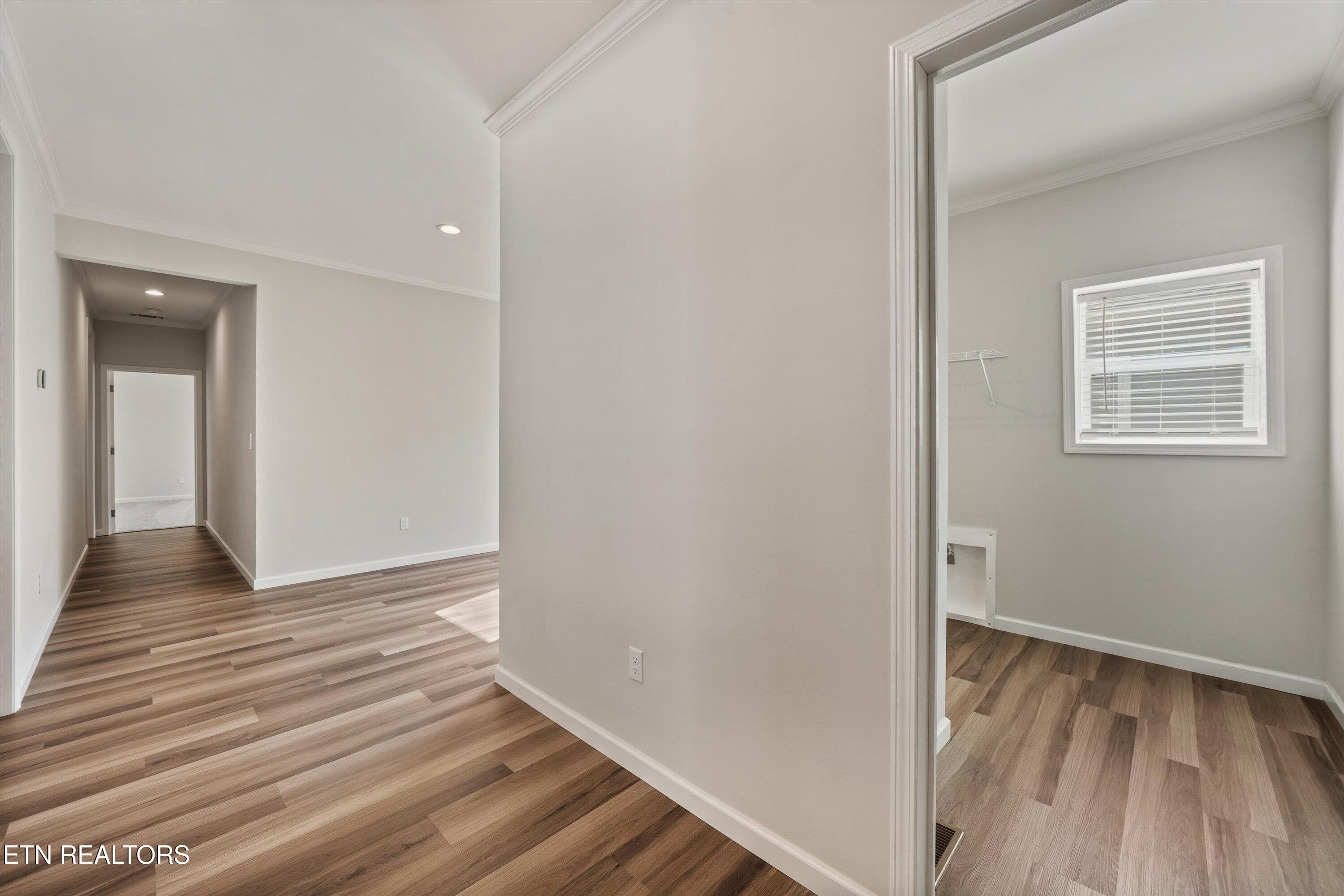 Hallway - 7634 Sycamore Breeze Rd, Knoxville, TN 37920