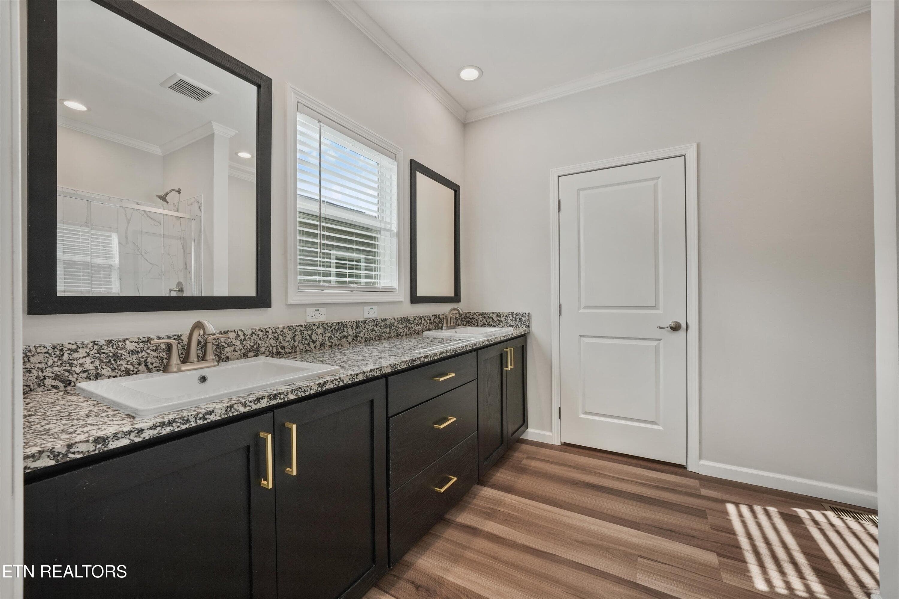 Primary Bathroom - 7634 Sycamore Breeze Rd, Knoxville, TN 37920