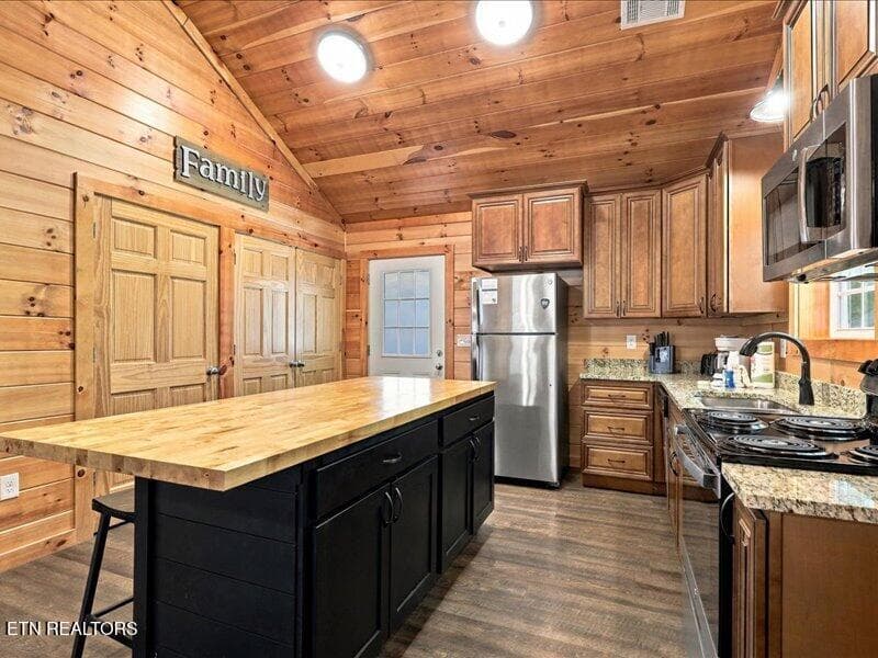 12-012_1I2A2860 - 527 Golf Rd, Pigeon Forge, TN 37863