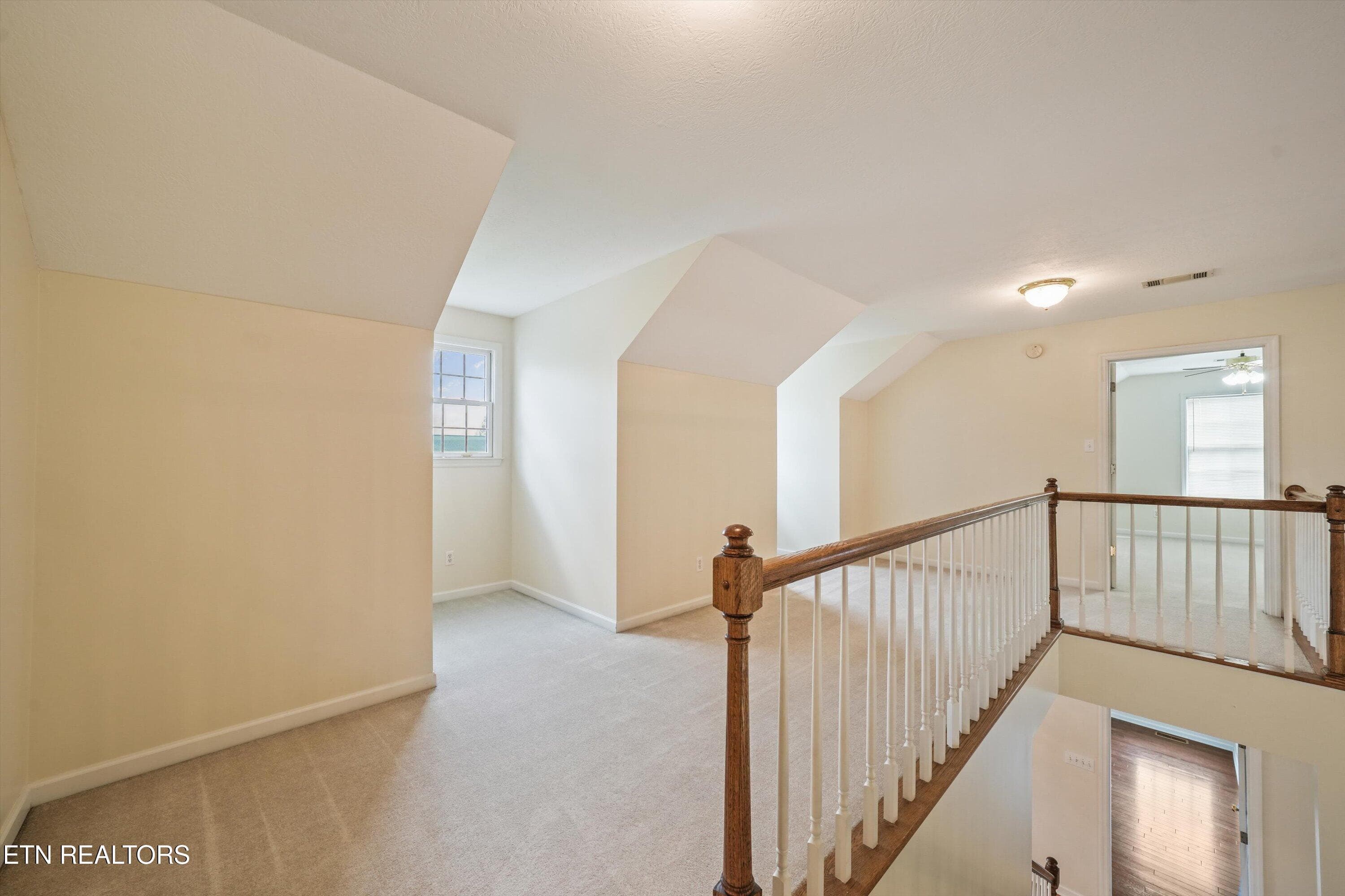 36-2560 Hirst Cir 28 - 2560 Hirst Circle, Lenoir City, TN 37772
