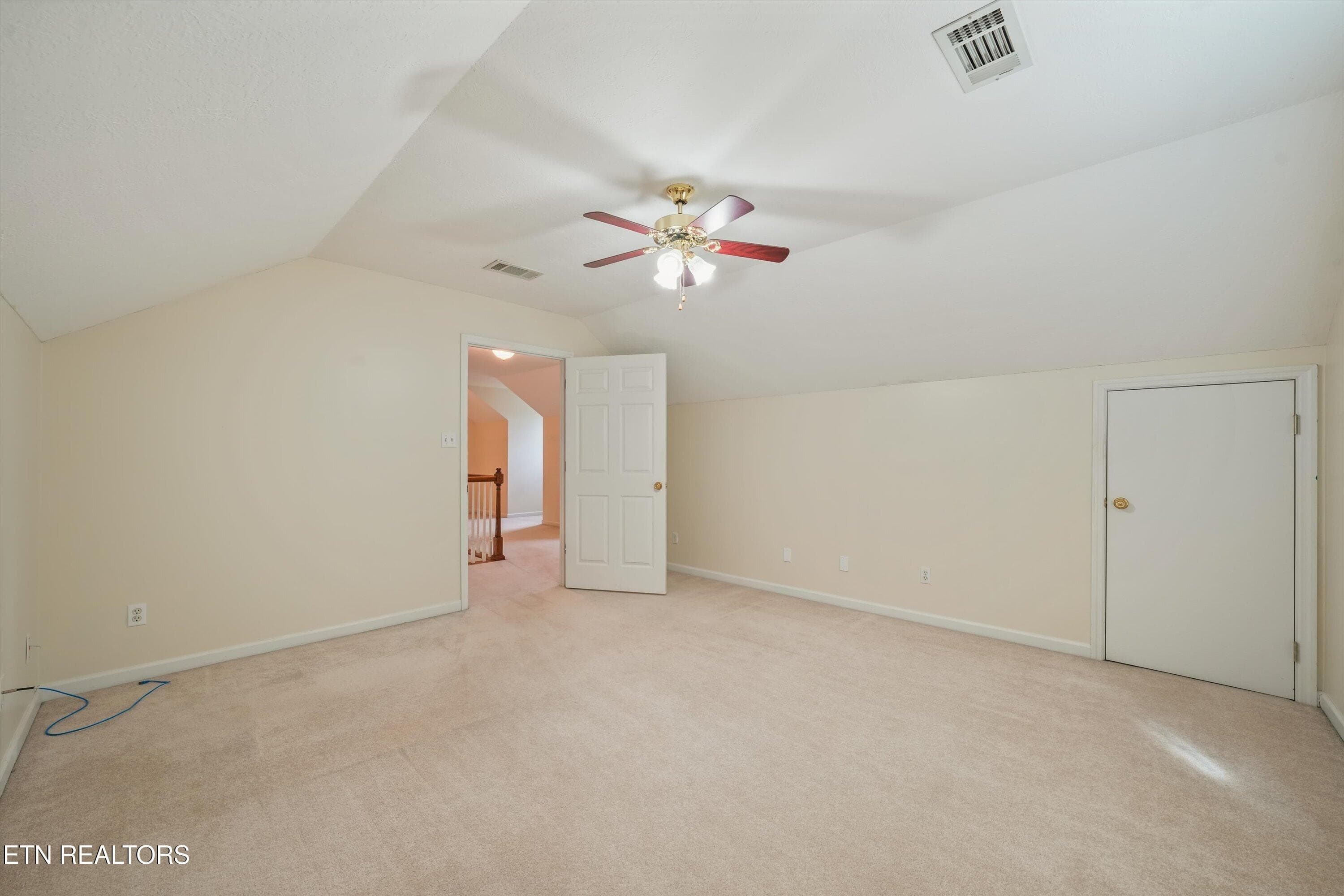 38-2560 Hirst Cir 30 - 2560 Hirst Circle, Lenoir City, TN 37772