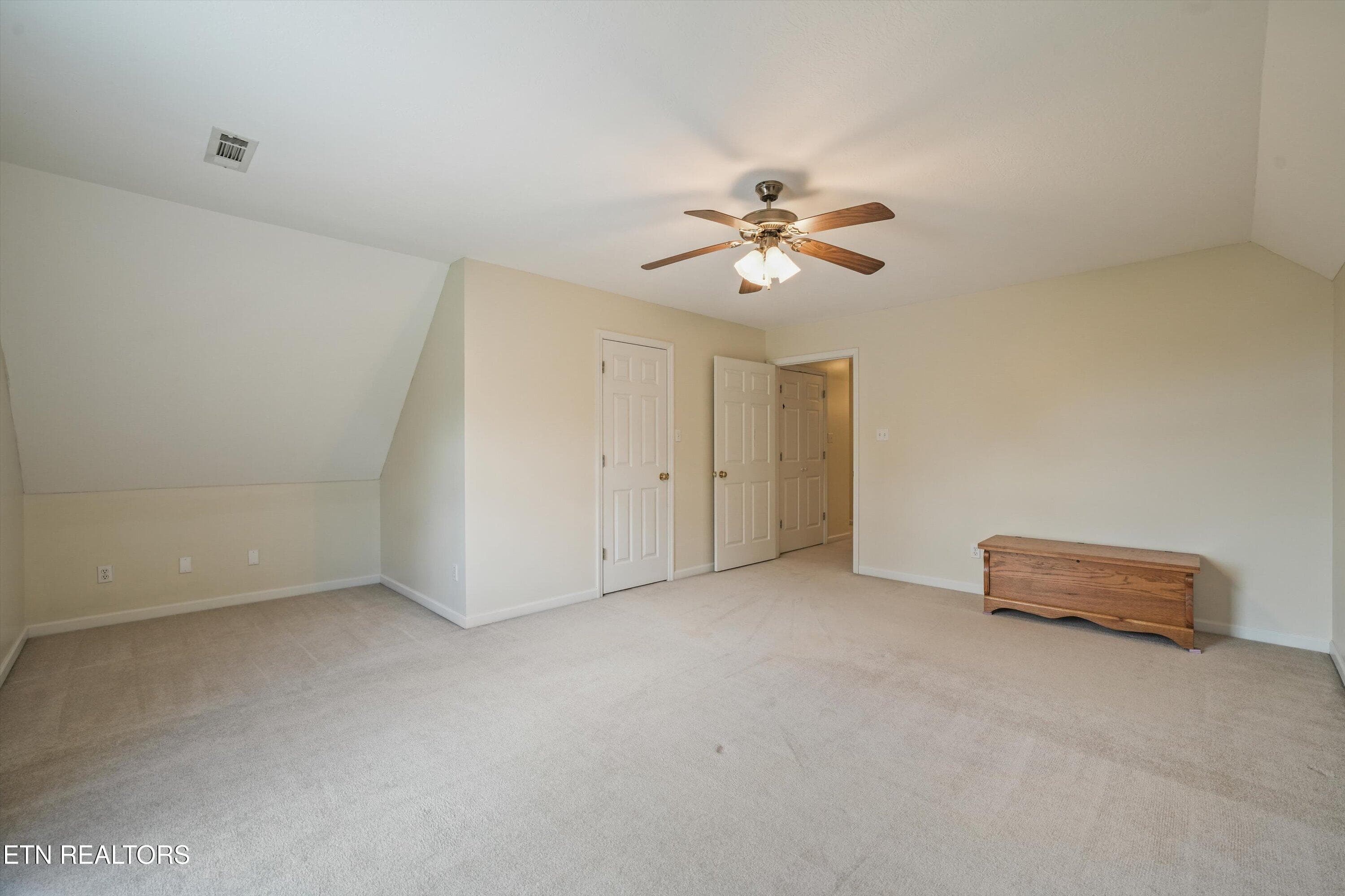 42-2560 Hirst Cir 34 - 2560 Hirst Circle, Lenoir City, TN 37772