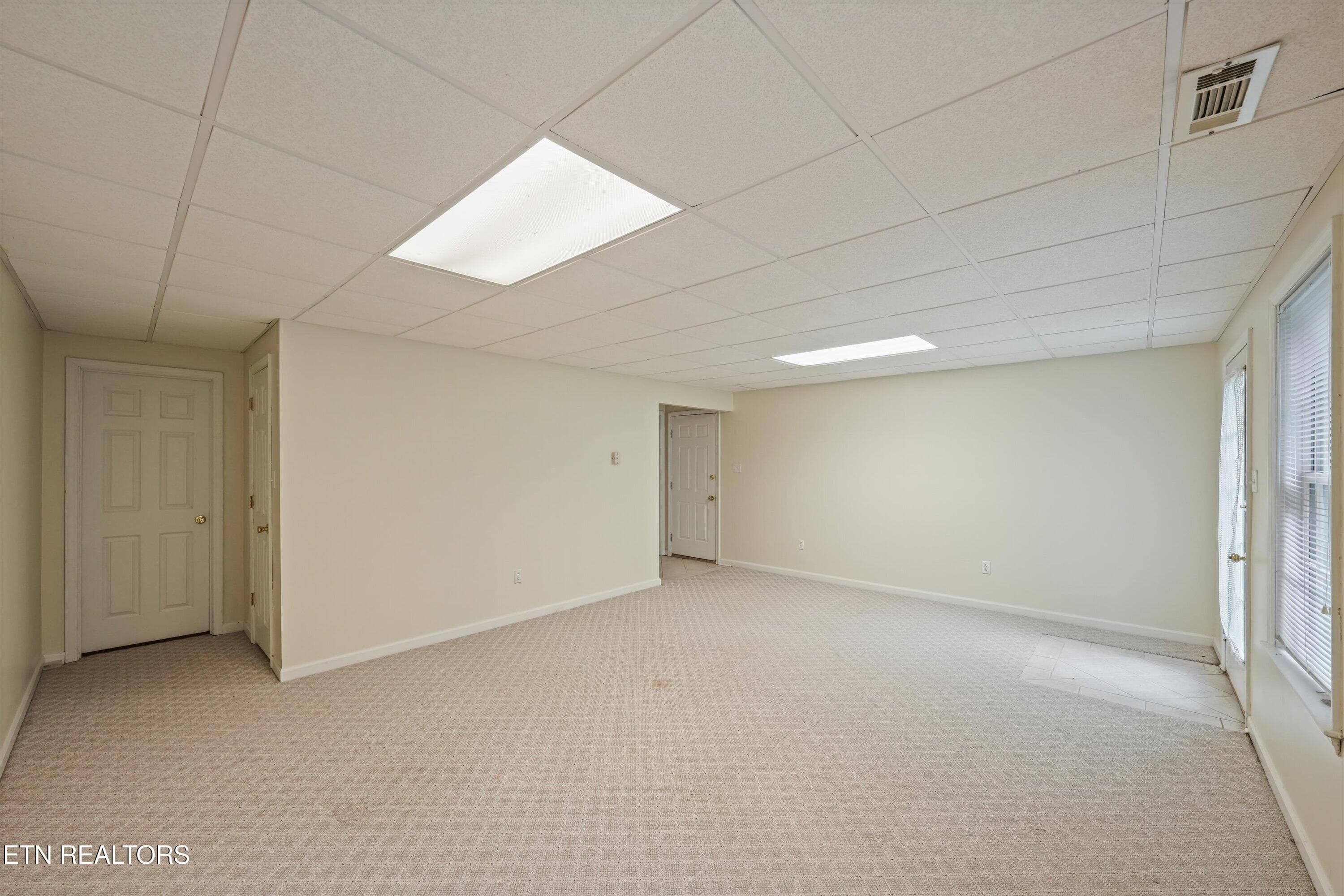 44-2560 Hirst Cir 36 - 2560 Hirst Circle, Lenoir City, TN 37772