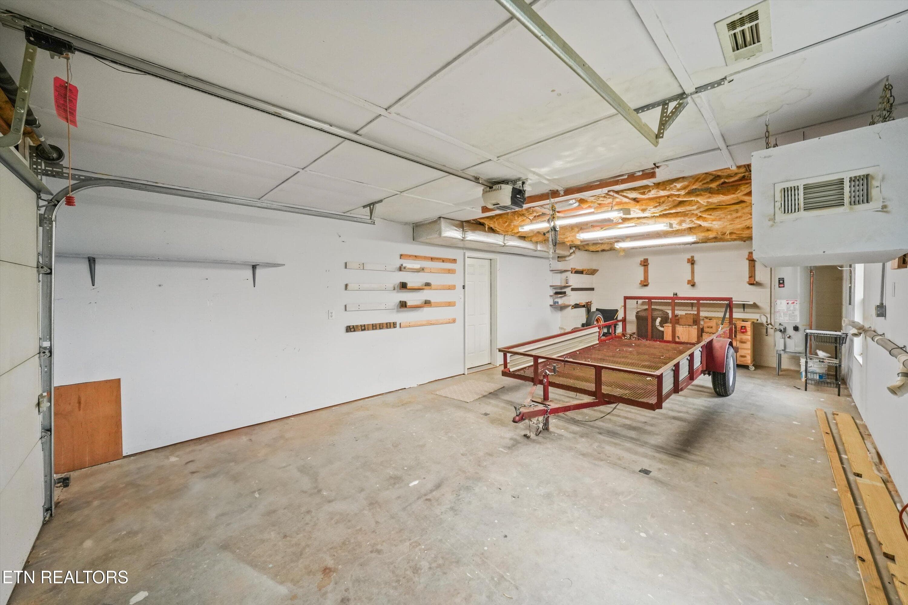 46-2560 Hirst Cir 38 - 2560 Hirst Circle, Lenoir City, TN 37772