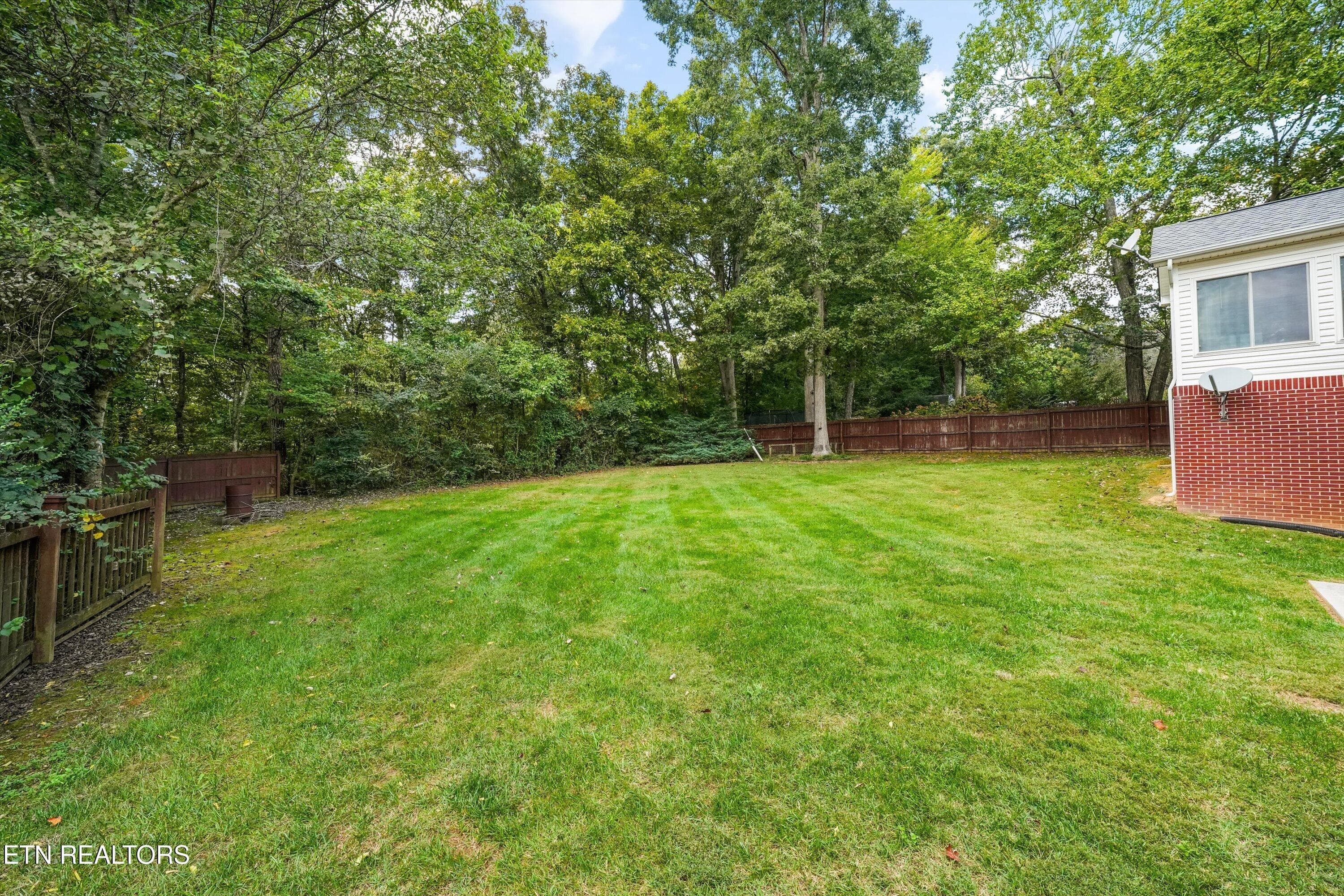 51-2560 Hirst Cir 40 - 2560 Hirst Circle, Lenoir City, TN 37772