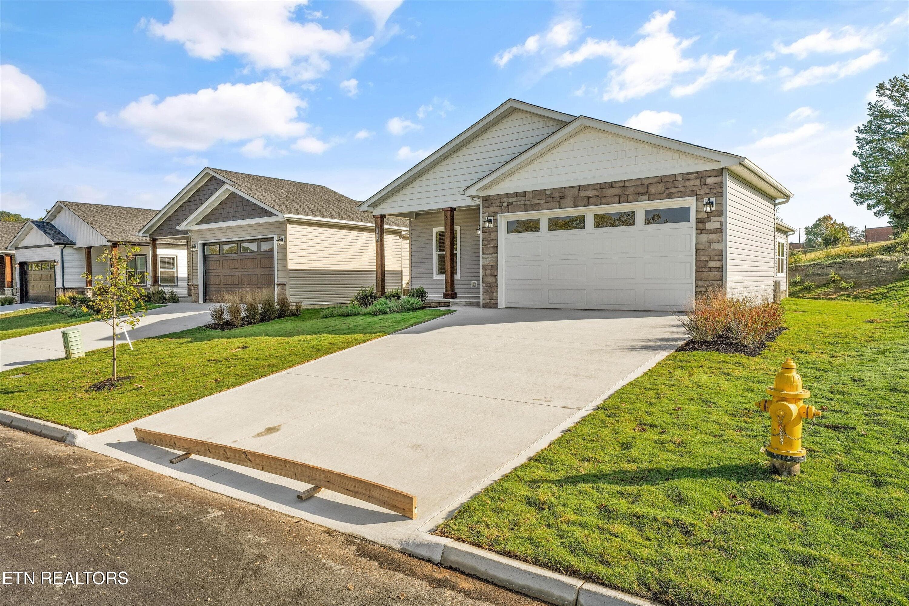 Street View - 7640 Sycamore Breeze Rd, Knoxville, TN 37920