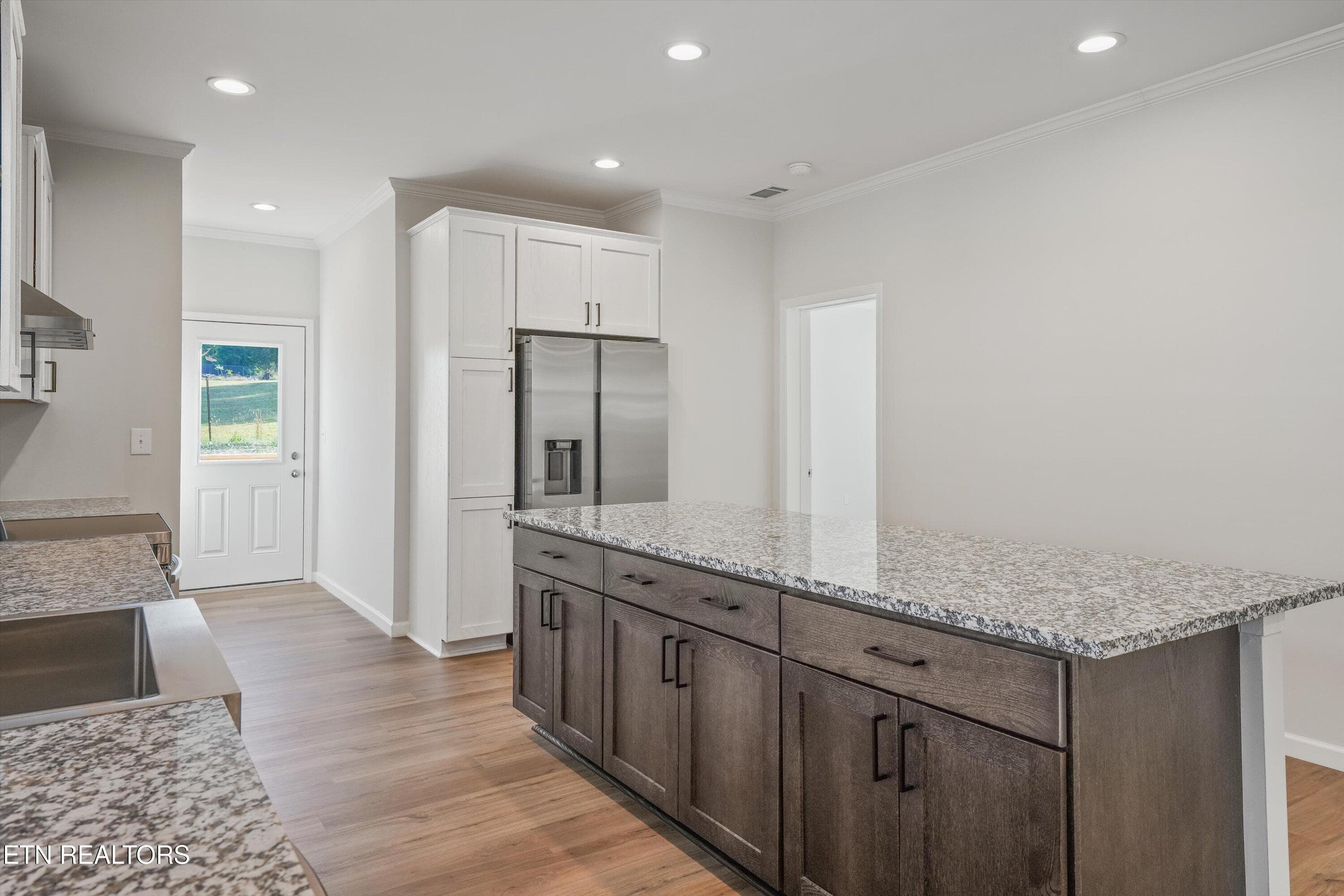 Kitchen View 3 - 7640 Sycamore Breeze Rd, Knoxville, TN 37920