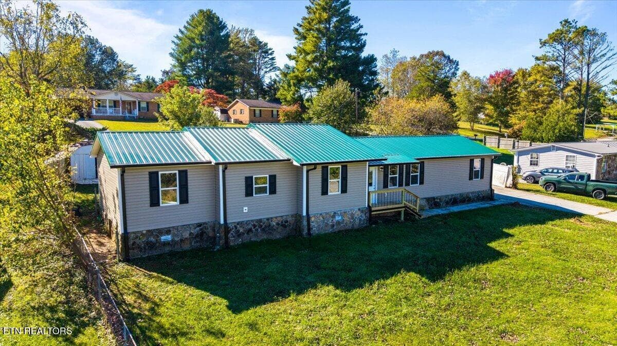 03-188 Old Middlesboro Hwy - 188 Old Middlesboro Highway 188 Hwy, LaFollette, TN 37766