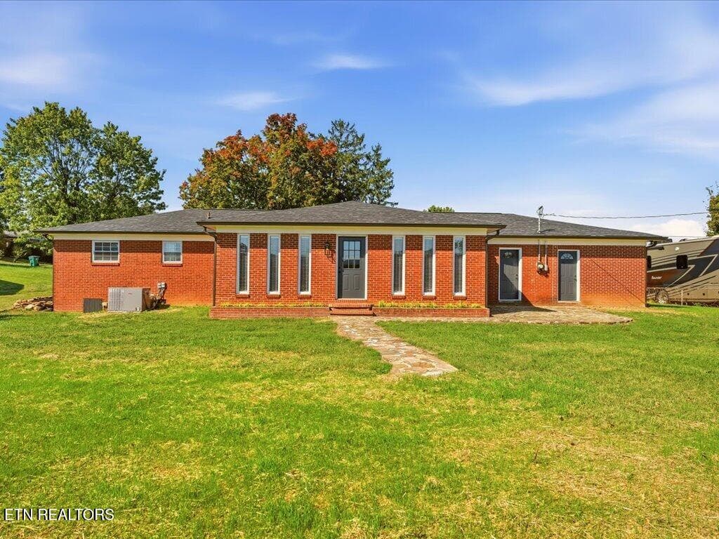 2660 Mountain View Dr - 27 - 2660 Mountain View Drive, Morristown, TN 37814
