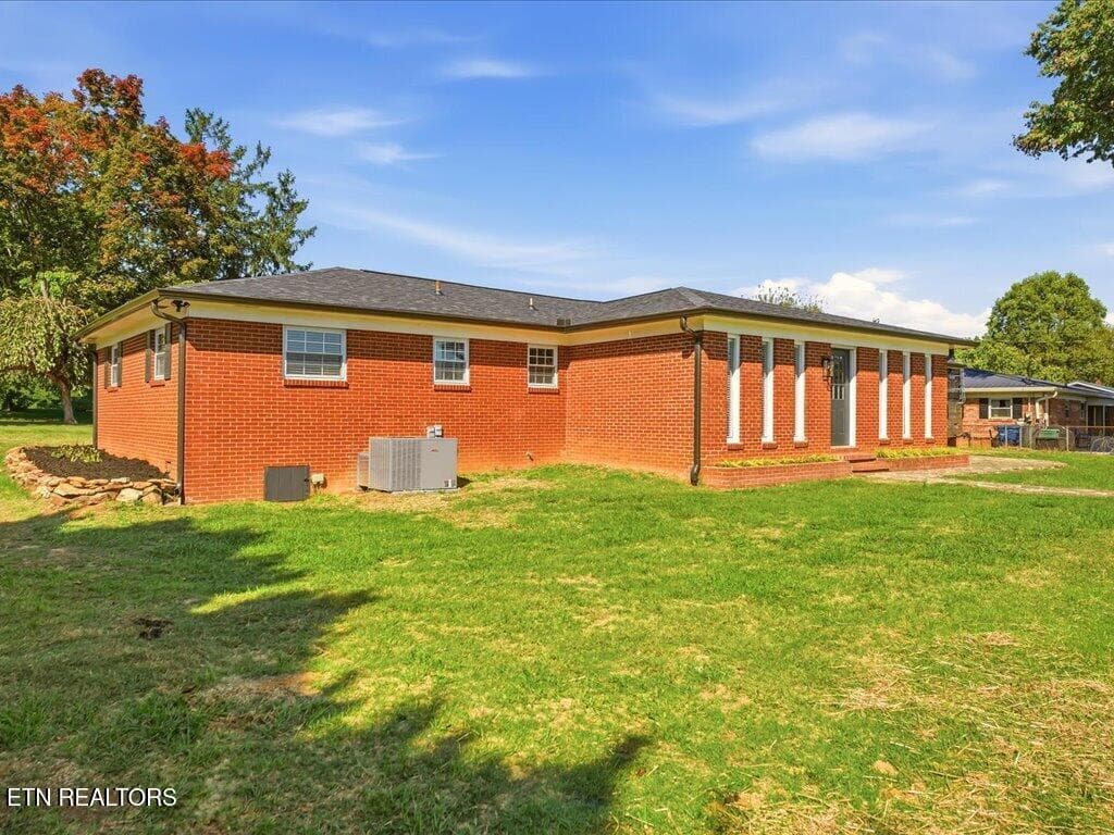 2660 Mountain View Dr - 29 - 2660 Mountain View Drive, Morristown, TN 37814
