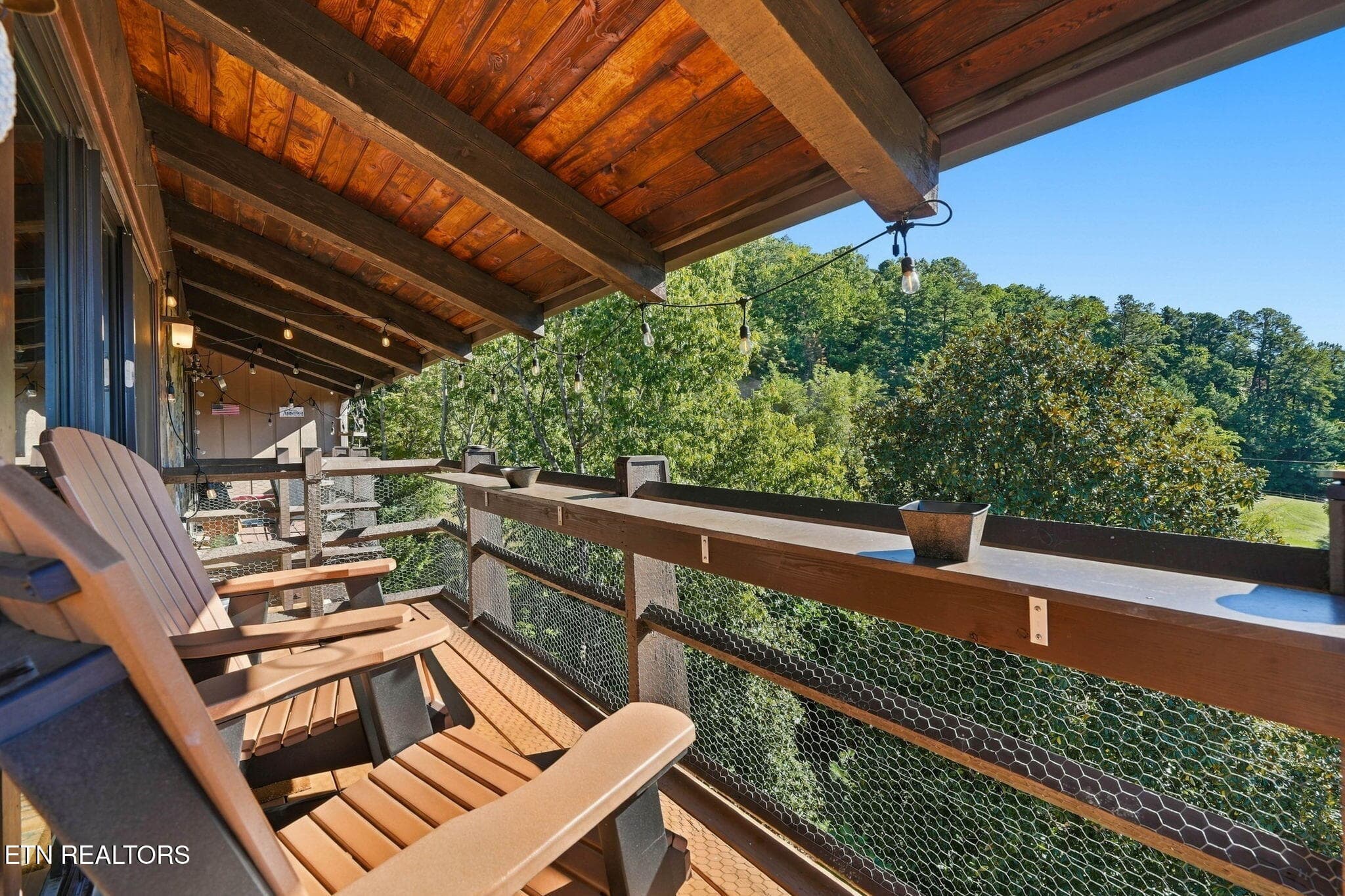 Deck - 1081 Cove Rd APT 634, Sevierville, TN 37876