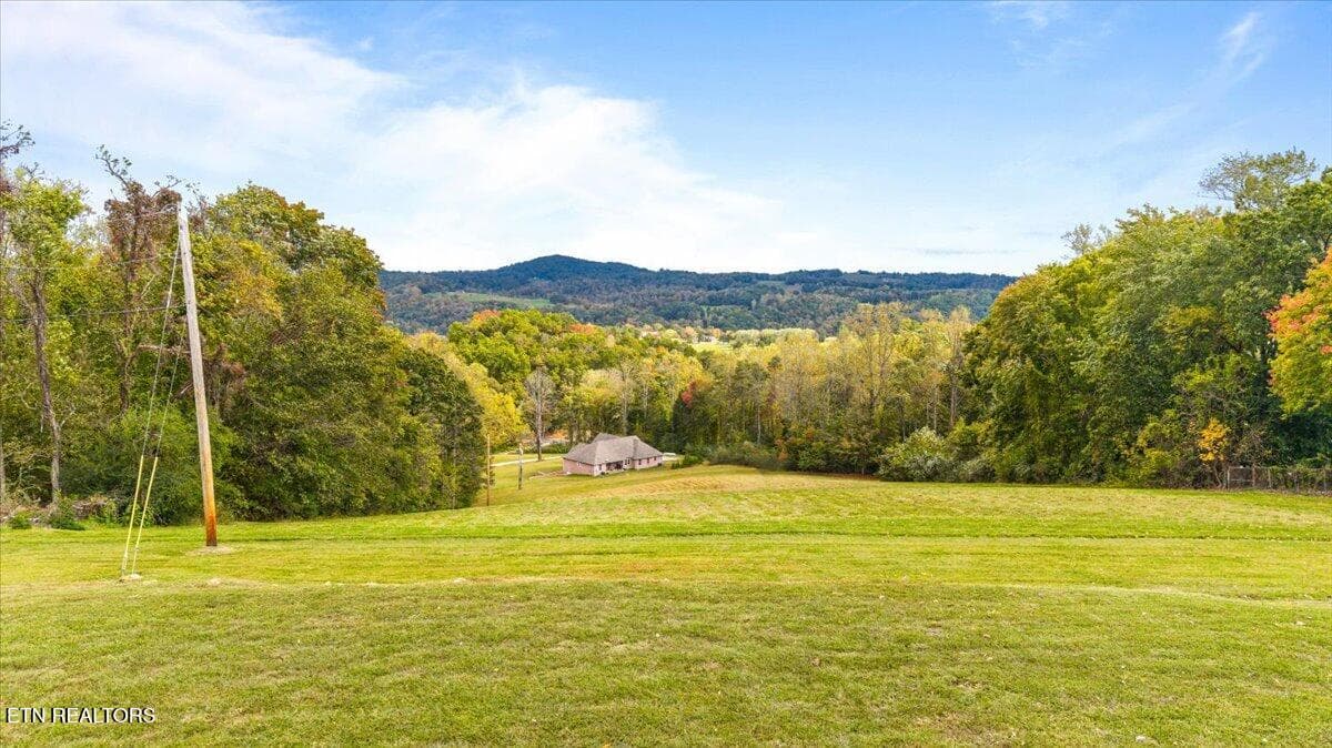 09-W Hemlock St - 109 W Kentucky Ave, LaFollette, TN 37766