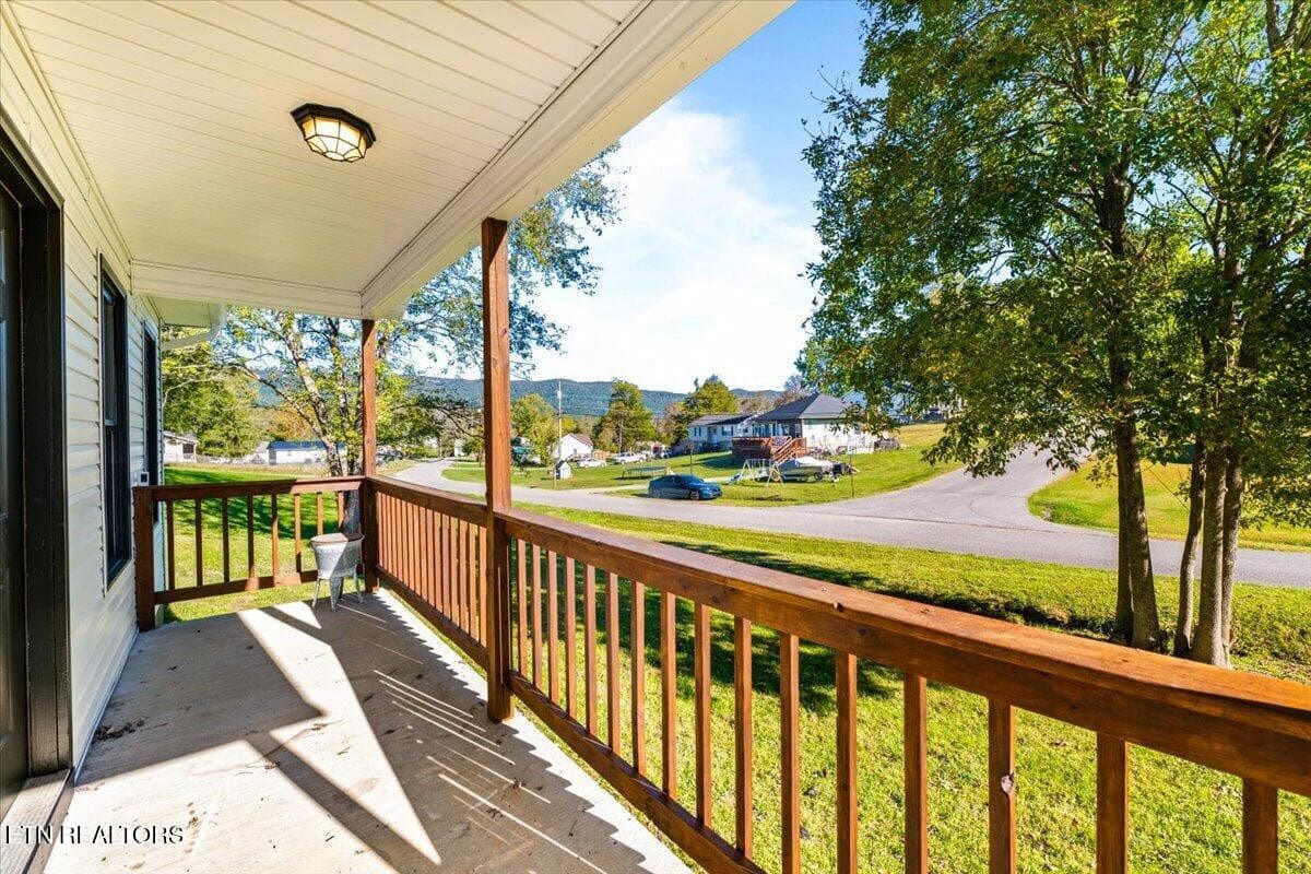 09-146 Sandy Hill Rd - 146 Sandy Hill Rd, LaFollette, TN 37766