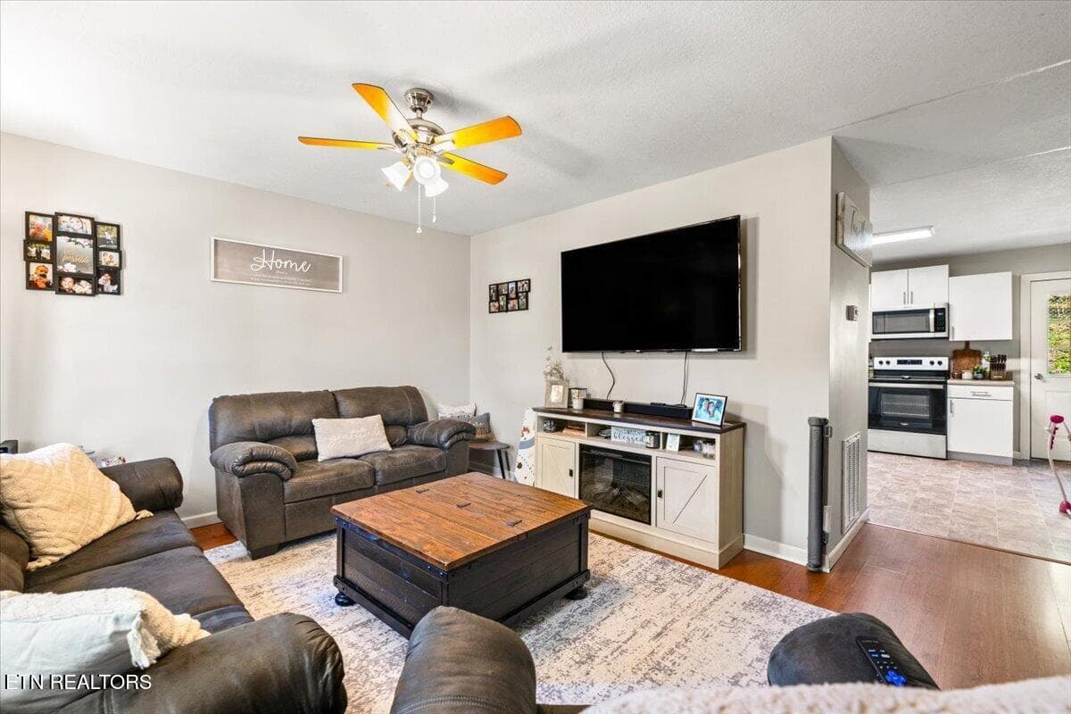 11-146 Sandy Hill Rd - 146 Sandy Hill Rd, LaFollette, TN 37766