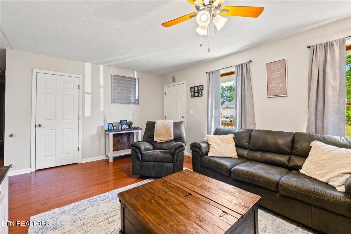 14-146 Sandy Hill Rd - 146 Sandy Hill Rd, LaFollette, TN 37766
