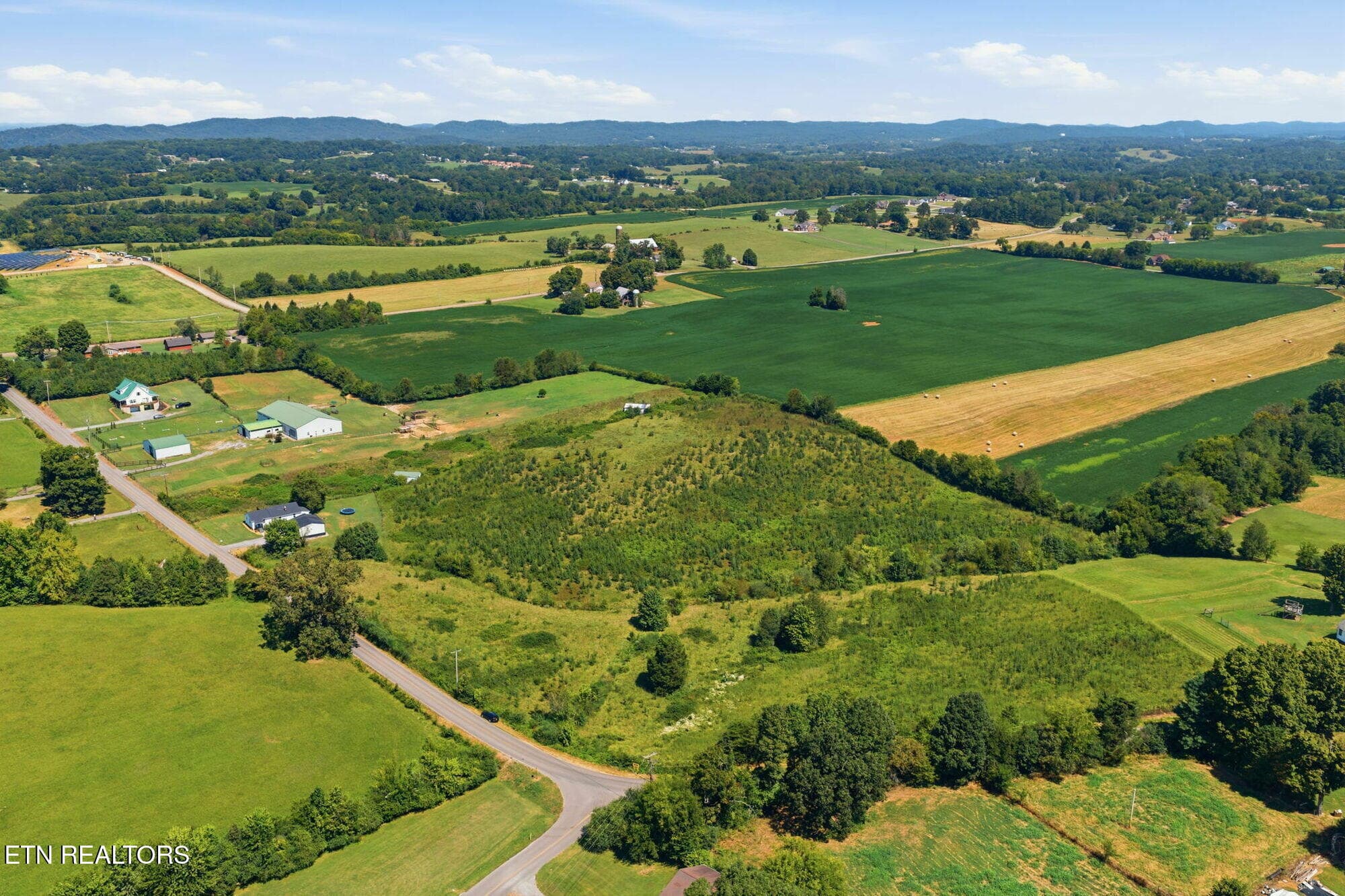 1-web-or-mls-001_2933_Davis_Ford-002 - 2933 Davis Ford Rd, Maryville, TN 37804
