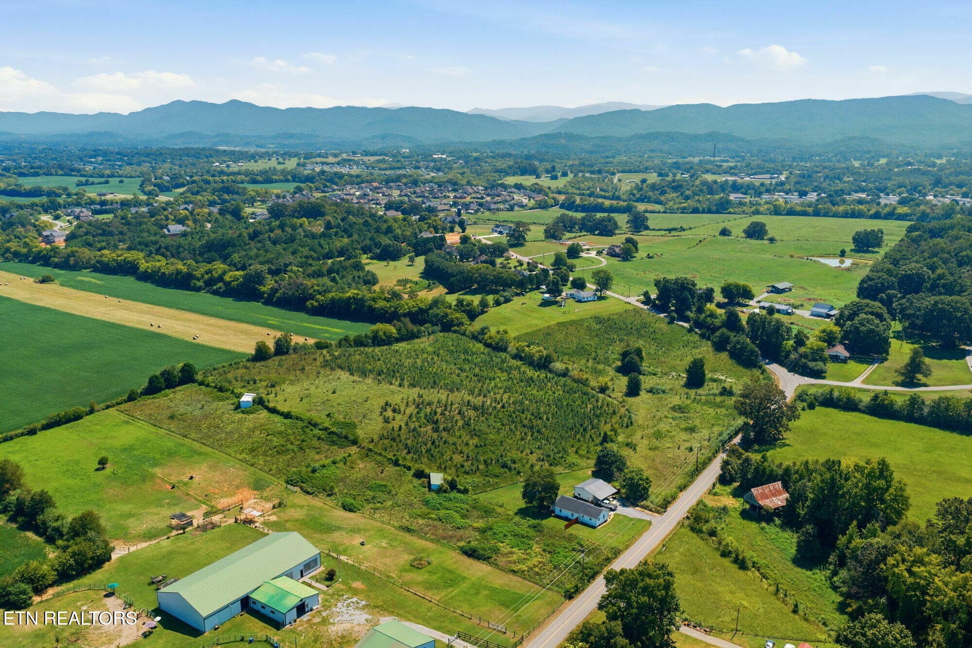 5-web-or-mls-005_2933_Davis_Ford-014 - 2933 Davis Ford Rd, Maryville, TN 37804