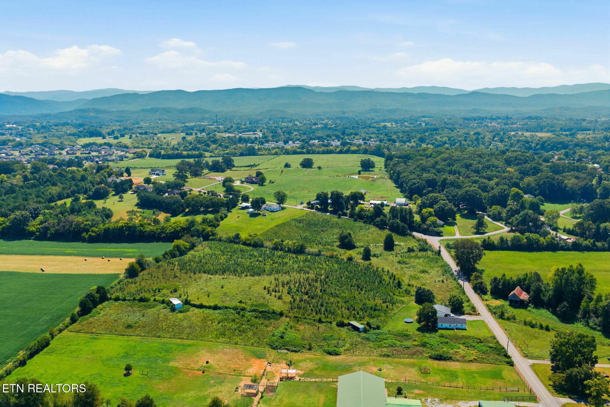 6-web-or-mls-006_2933_Davis_Ford-017 - 2933 Davis Ford Rd, Maryville, TN 37804