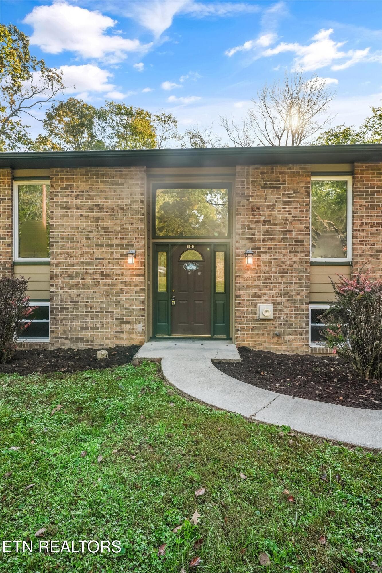 06-104 Newport Dr52 - 104 Newport Drive, Oak Ridge, TN 37830
