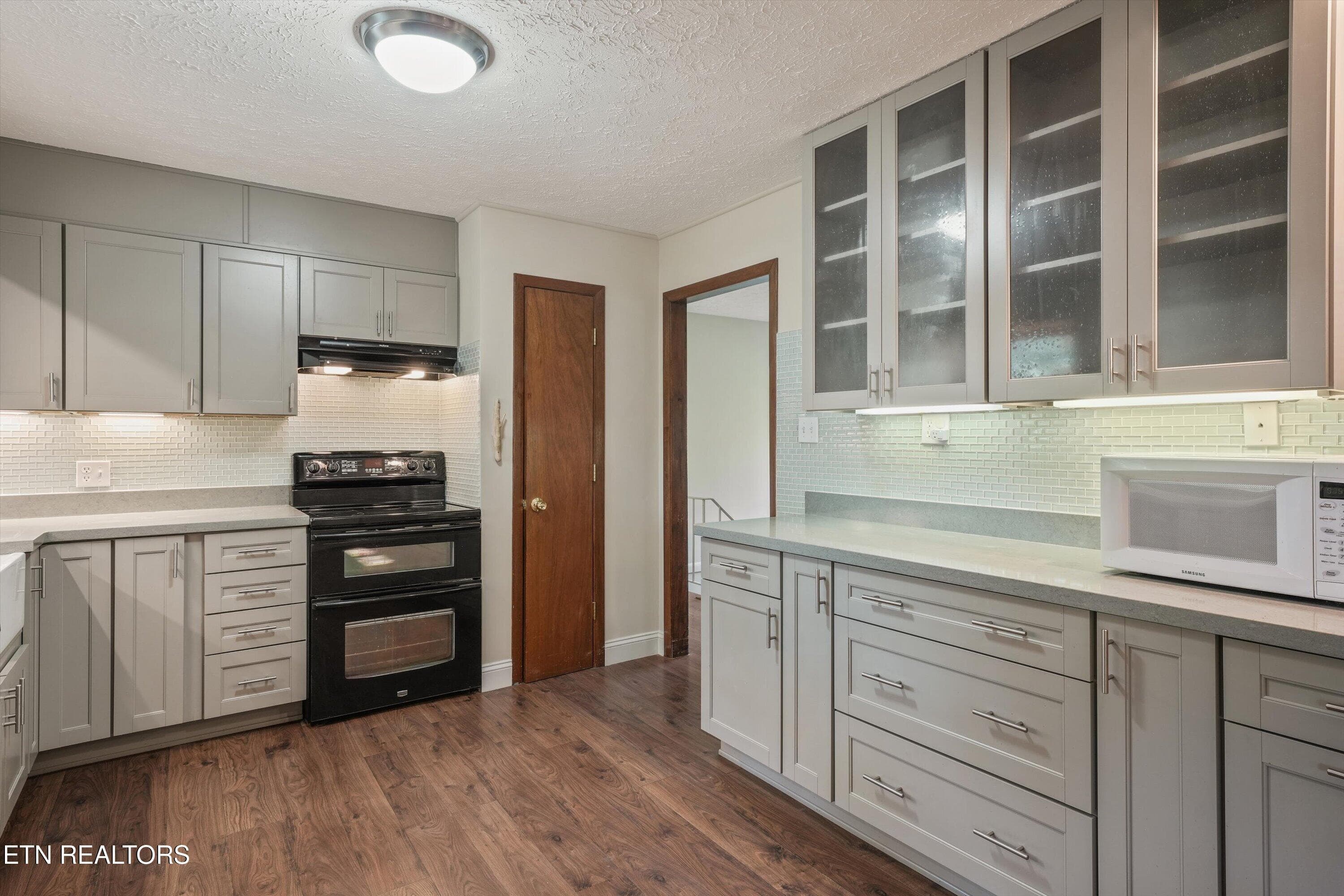 17-104 Newport Dr13 - 104 Newport Drive, Oak Ridge, TN 37830