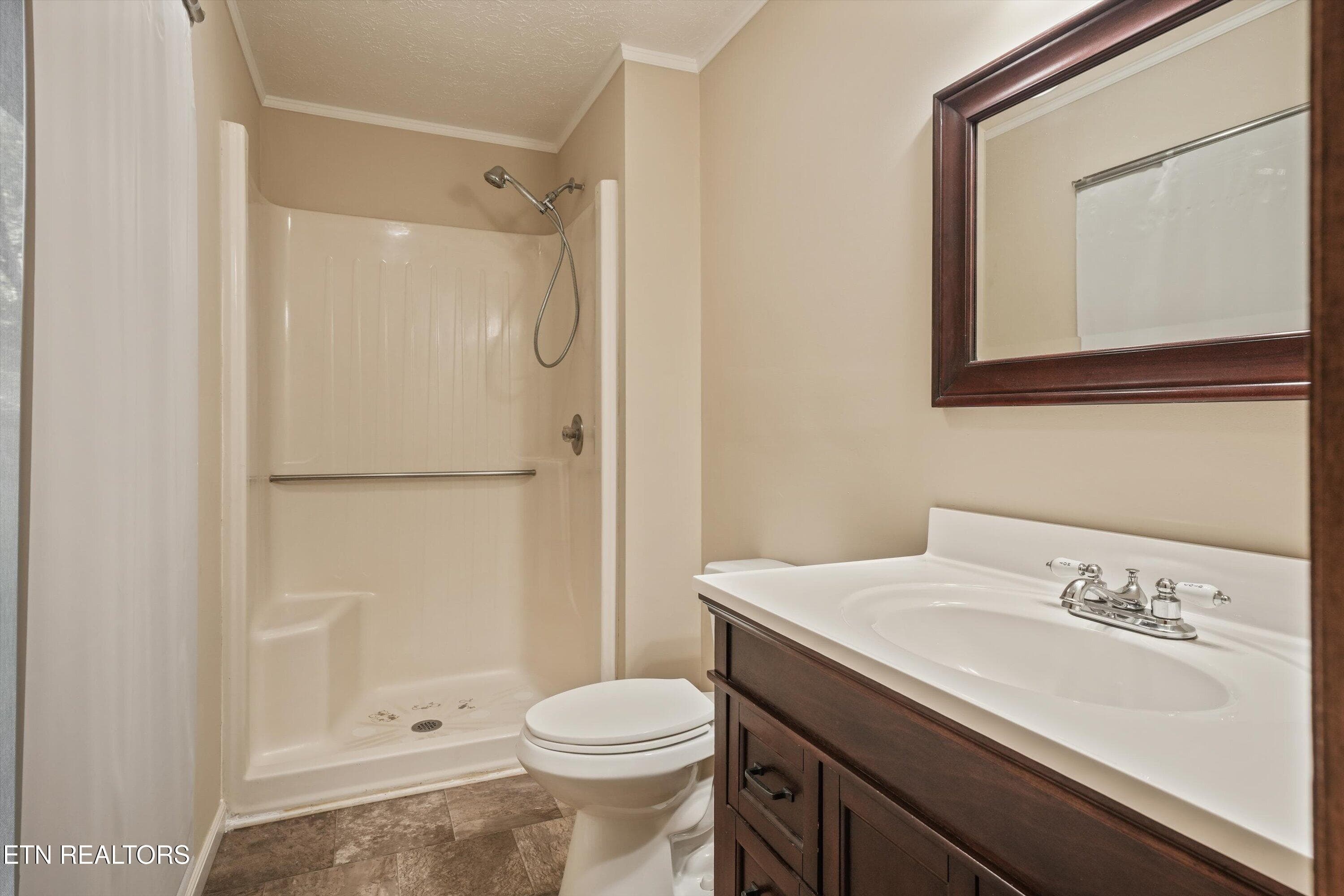 27-104 Newport Dr23 - 104 Newport Drive, Oak Ridge, TN 37830