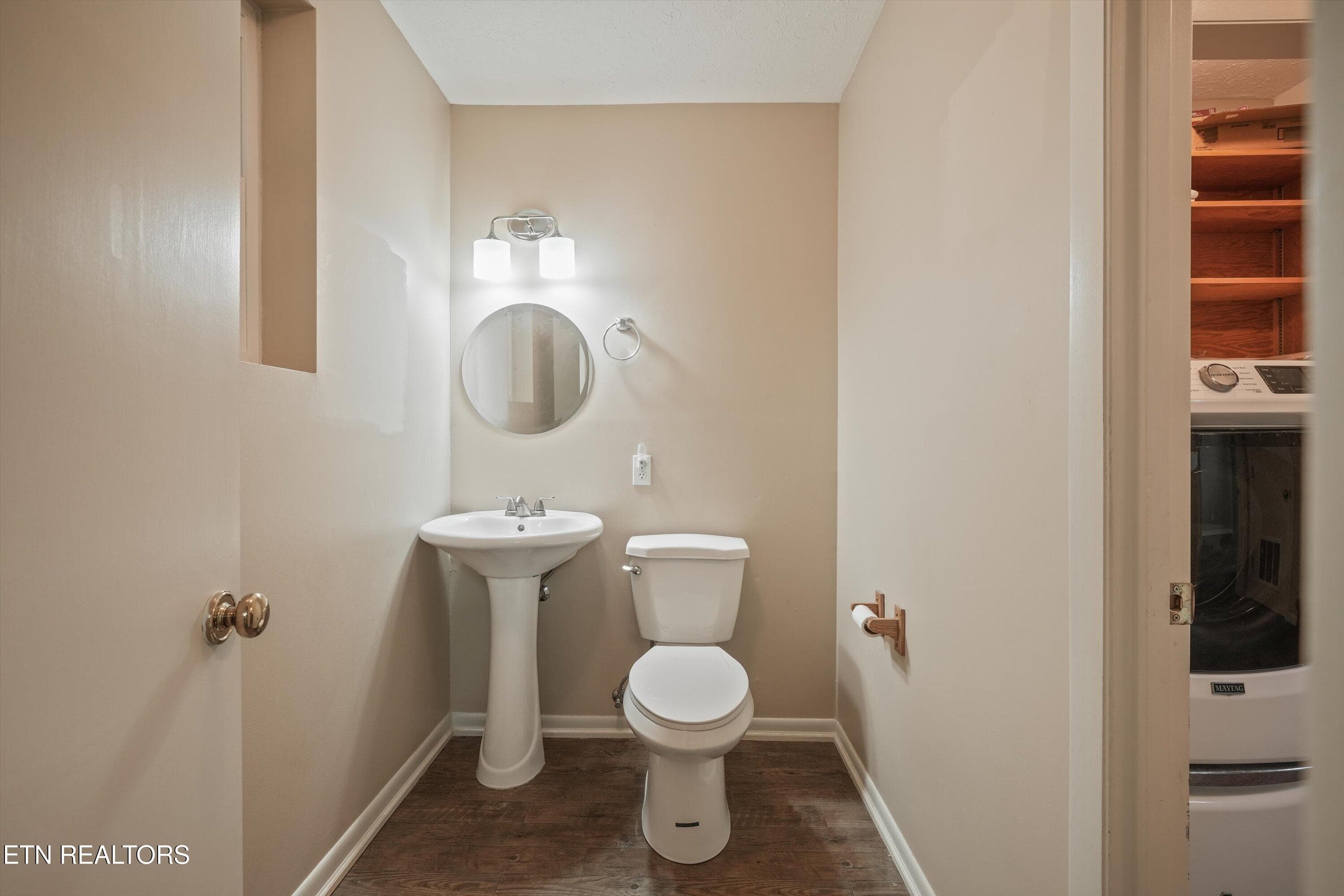 32-104 Newport Dr29 - 104 Newport Drive, Oak Ridge, TN 37830