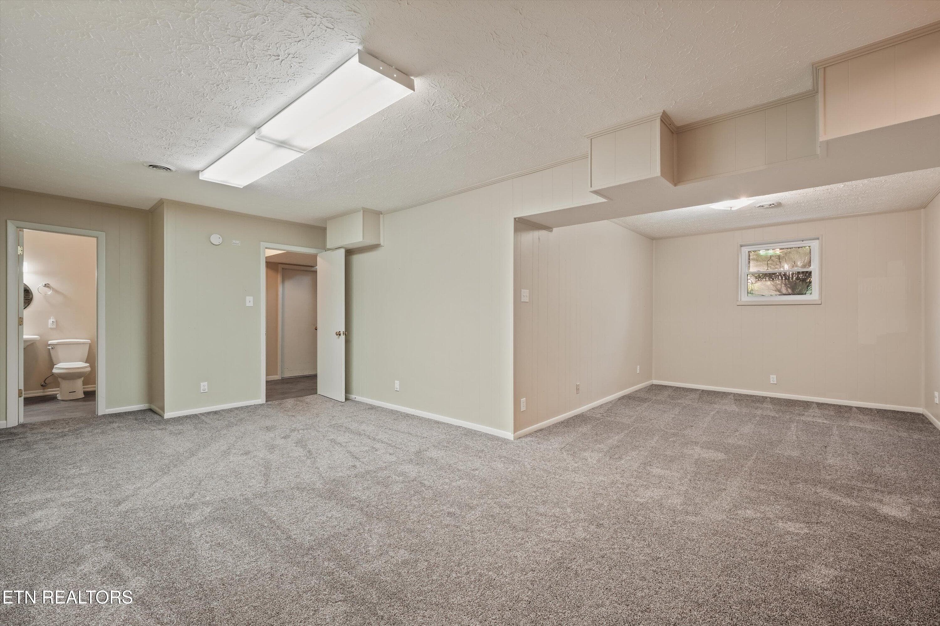 36-104 Newport Dr33 - 104 Newport Drive, Oak Ridge, TN 37830