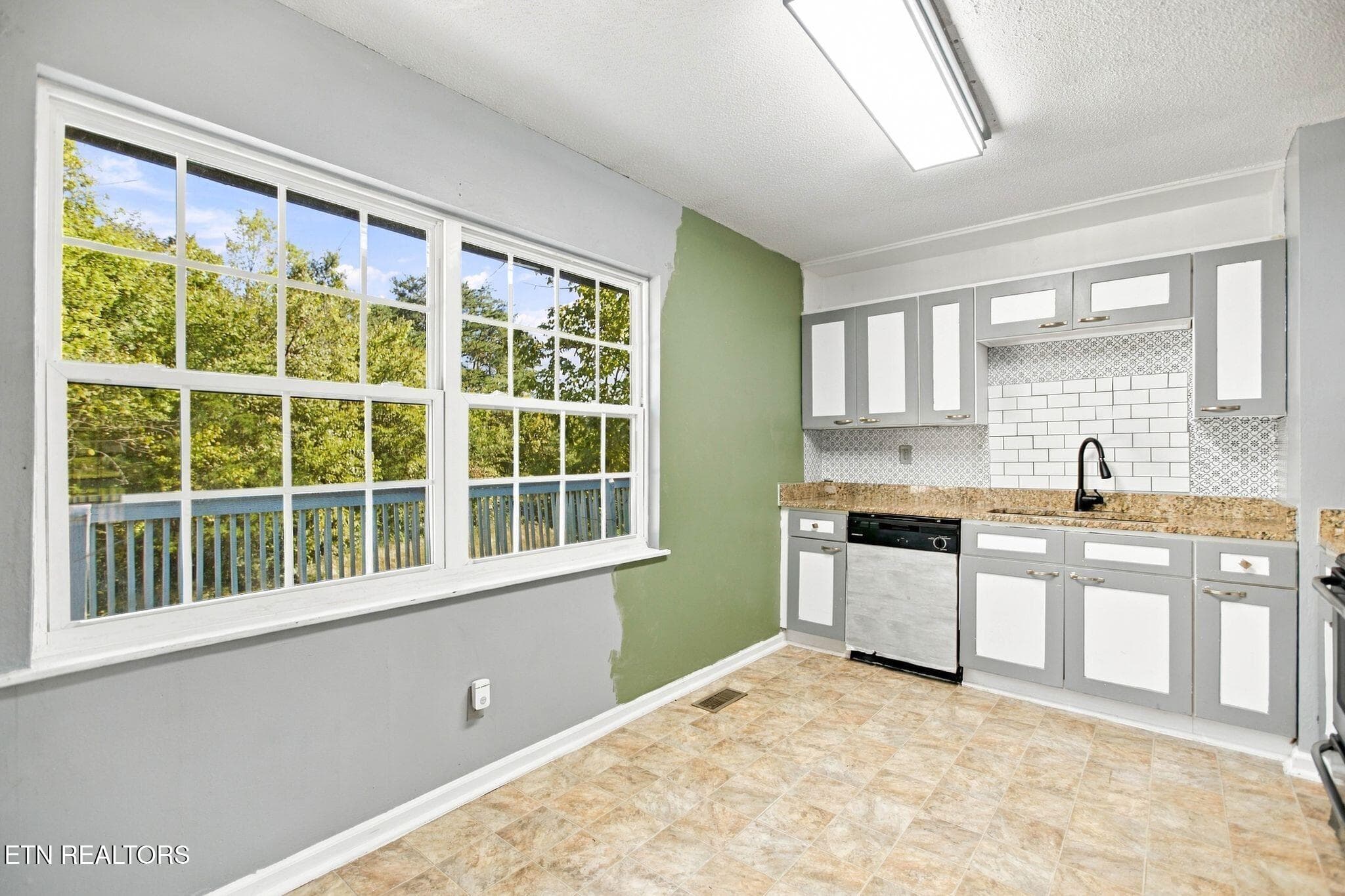 326 Grady Rd-7 - 326 Grady Rd, Etowah, TN 37331