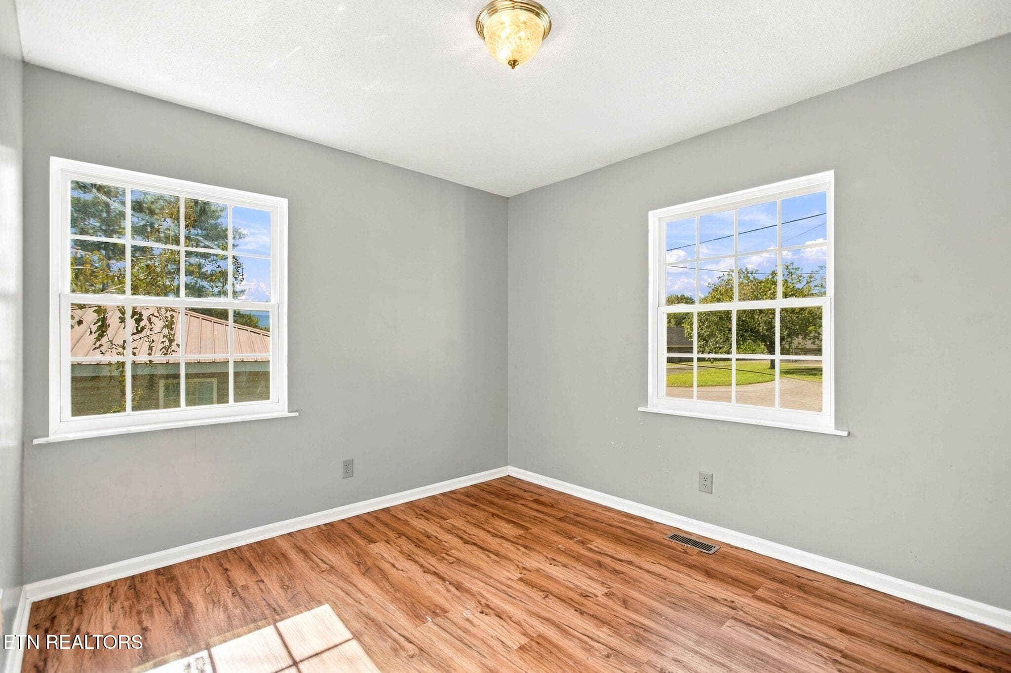 326 Grady Rd-18 - 326 Grady Rd, Etowah, TN 37331