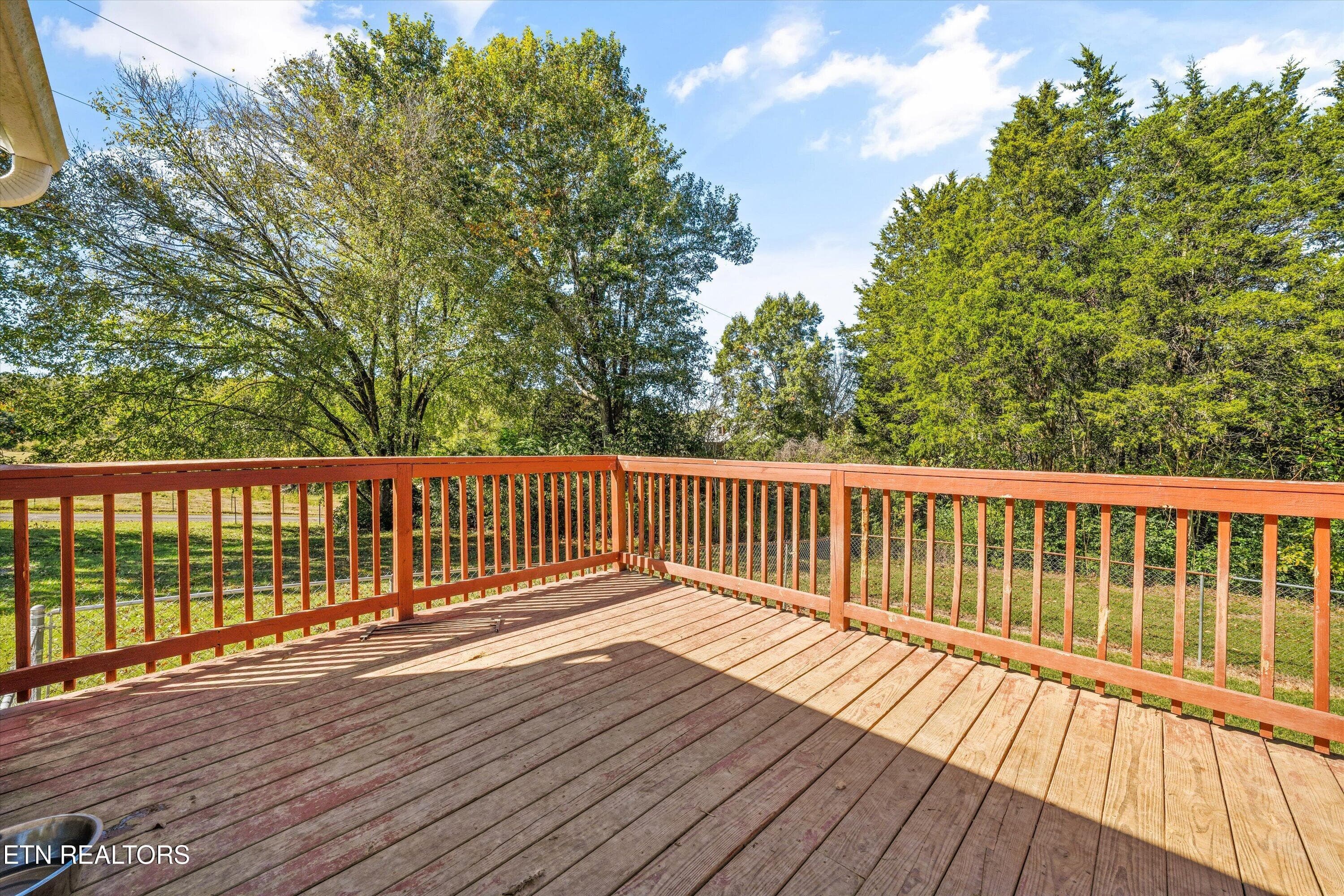 27-626 N White Pine Rd44 - 626 N White Pine Rd, Talbott, TN 37877