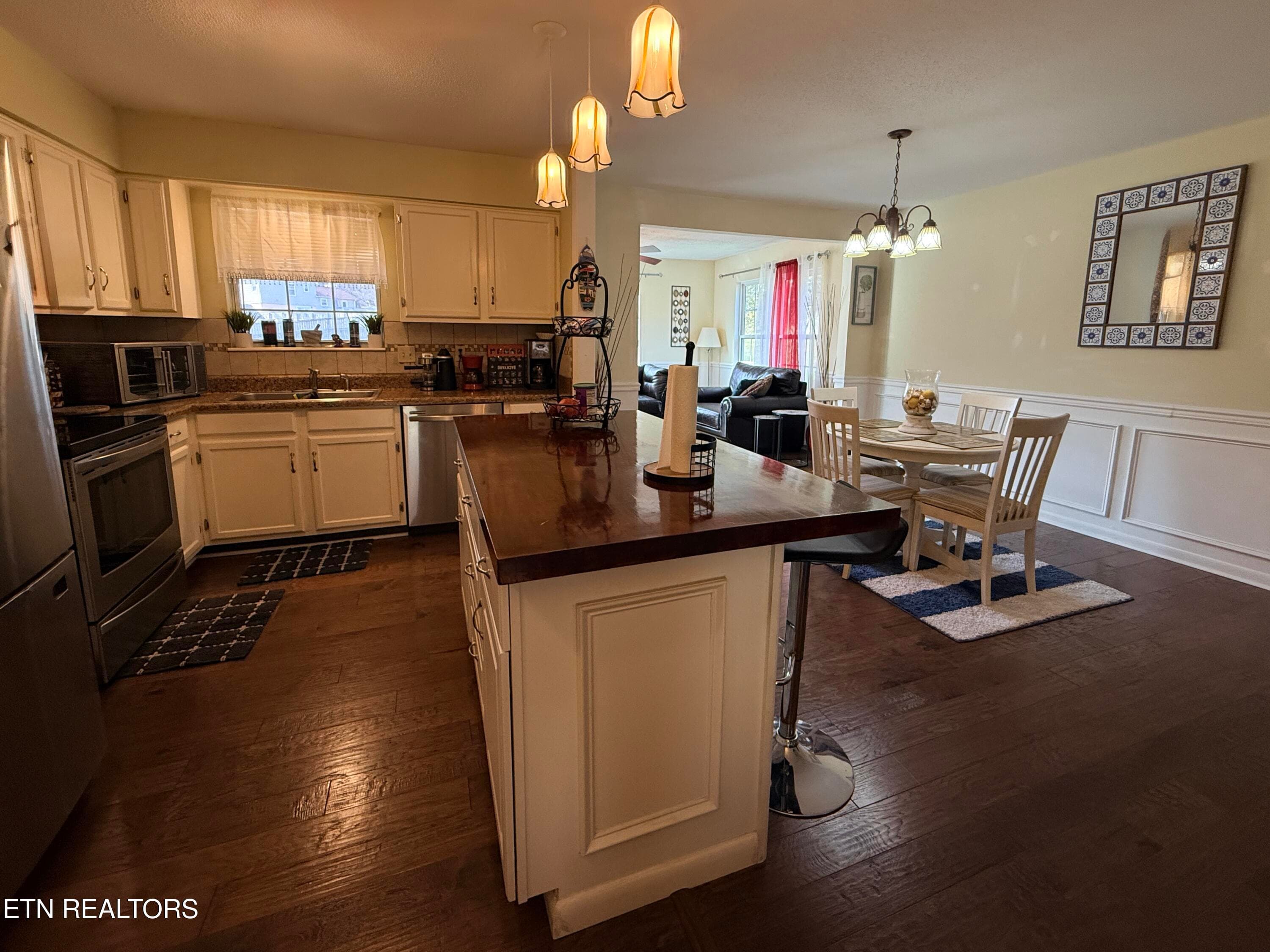 IMG_5392 - 1819 Strathmore Rd, Knoxville, TN 37922