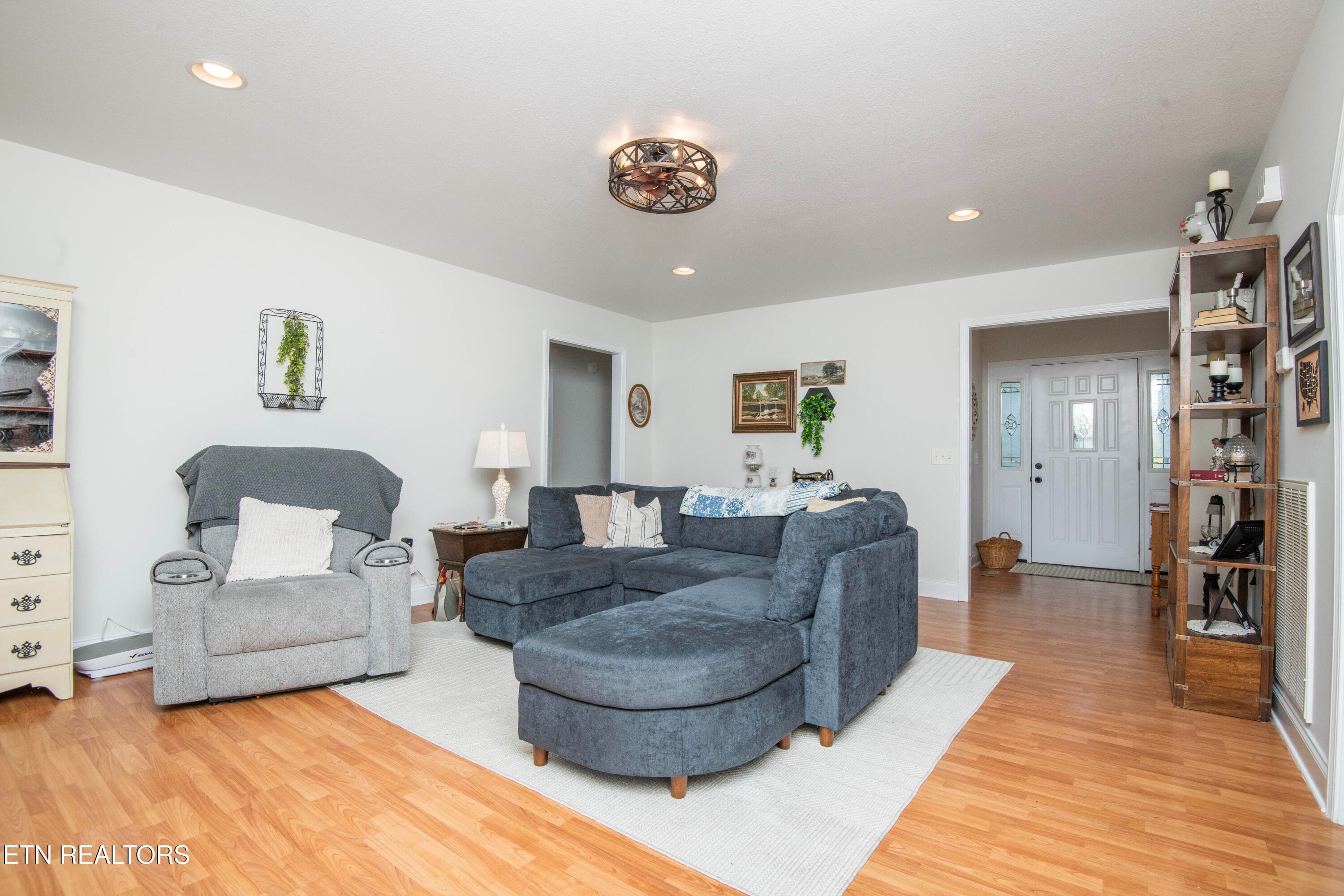 living 6 - 719 Rocky Springs Rd, Madisonville, TN 37354