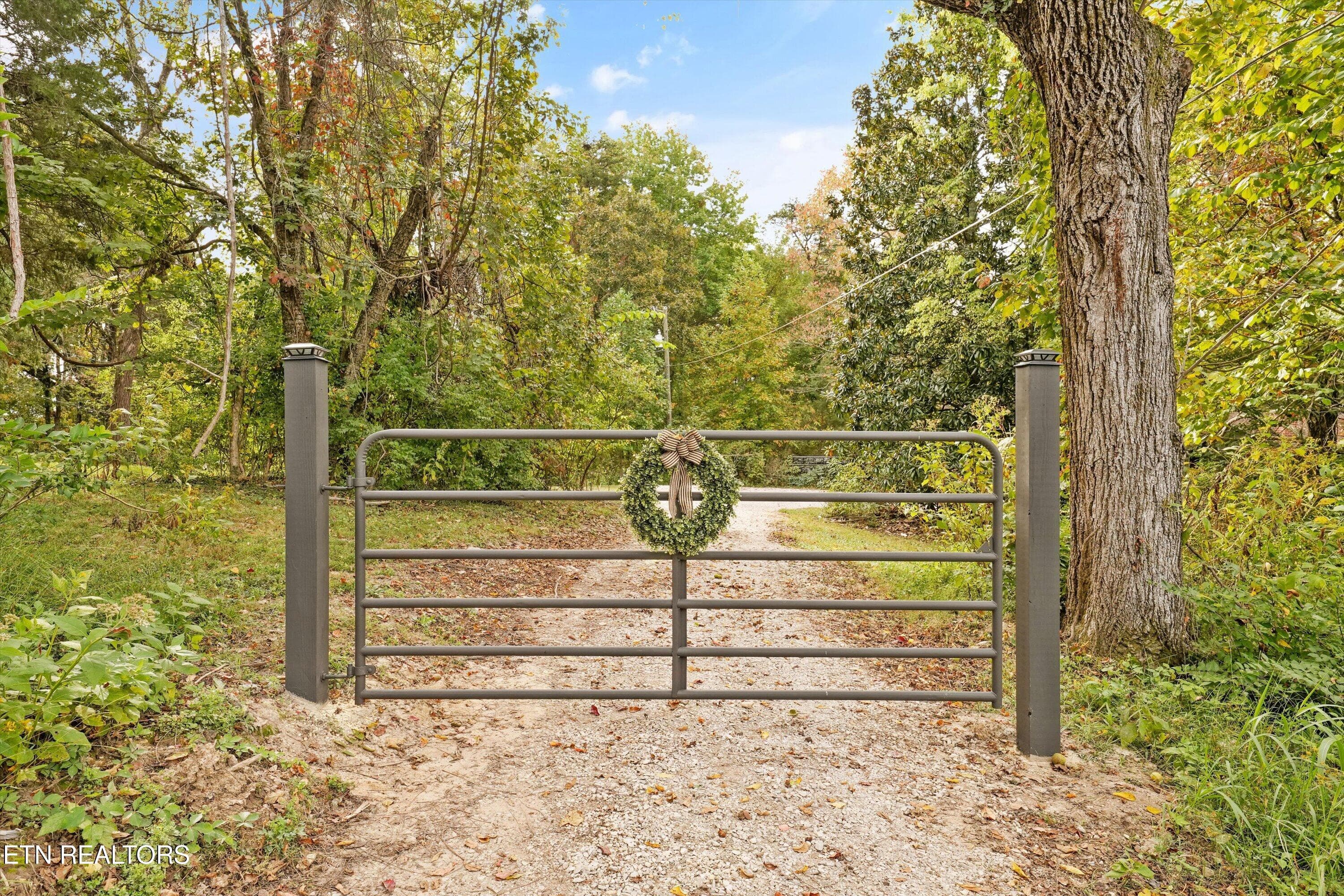 27-225 Pleasant View Loop27 - 225 Pleasant View Loop, Clinton, TN 37716