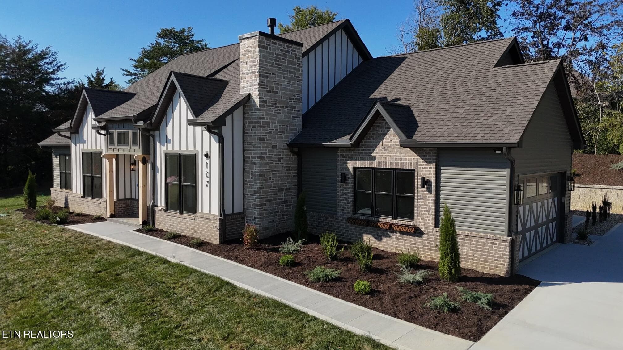 107 Amohi Way, Loudon, TN 37774