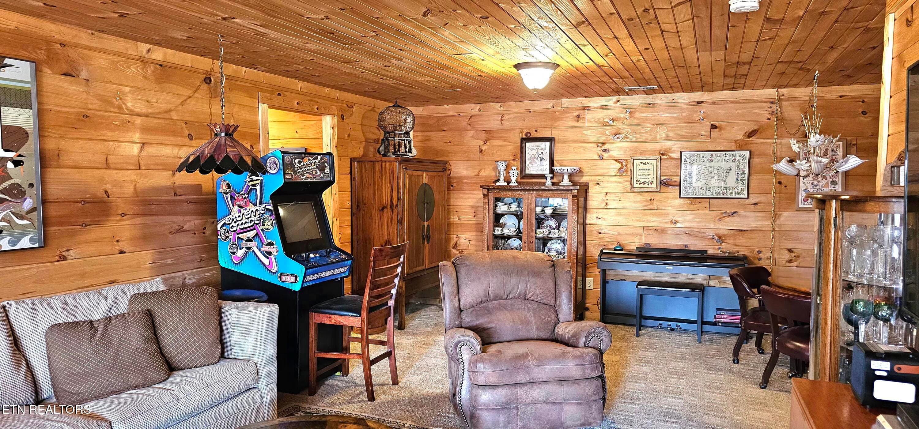 Bonus Room Down - 102 Curtis Circle, Kingston, TN 37763