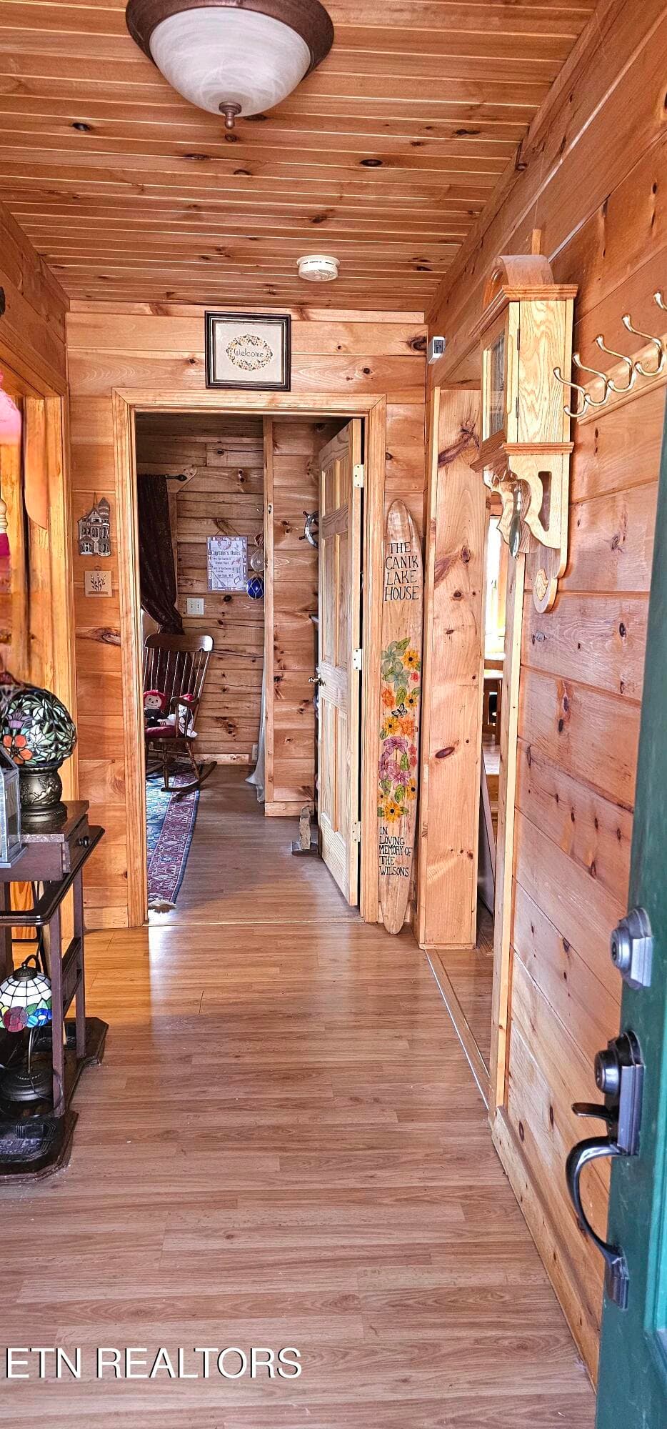 Hallway - Down - 102 Curtis Circle, Kingston, TN 37763