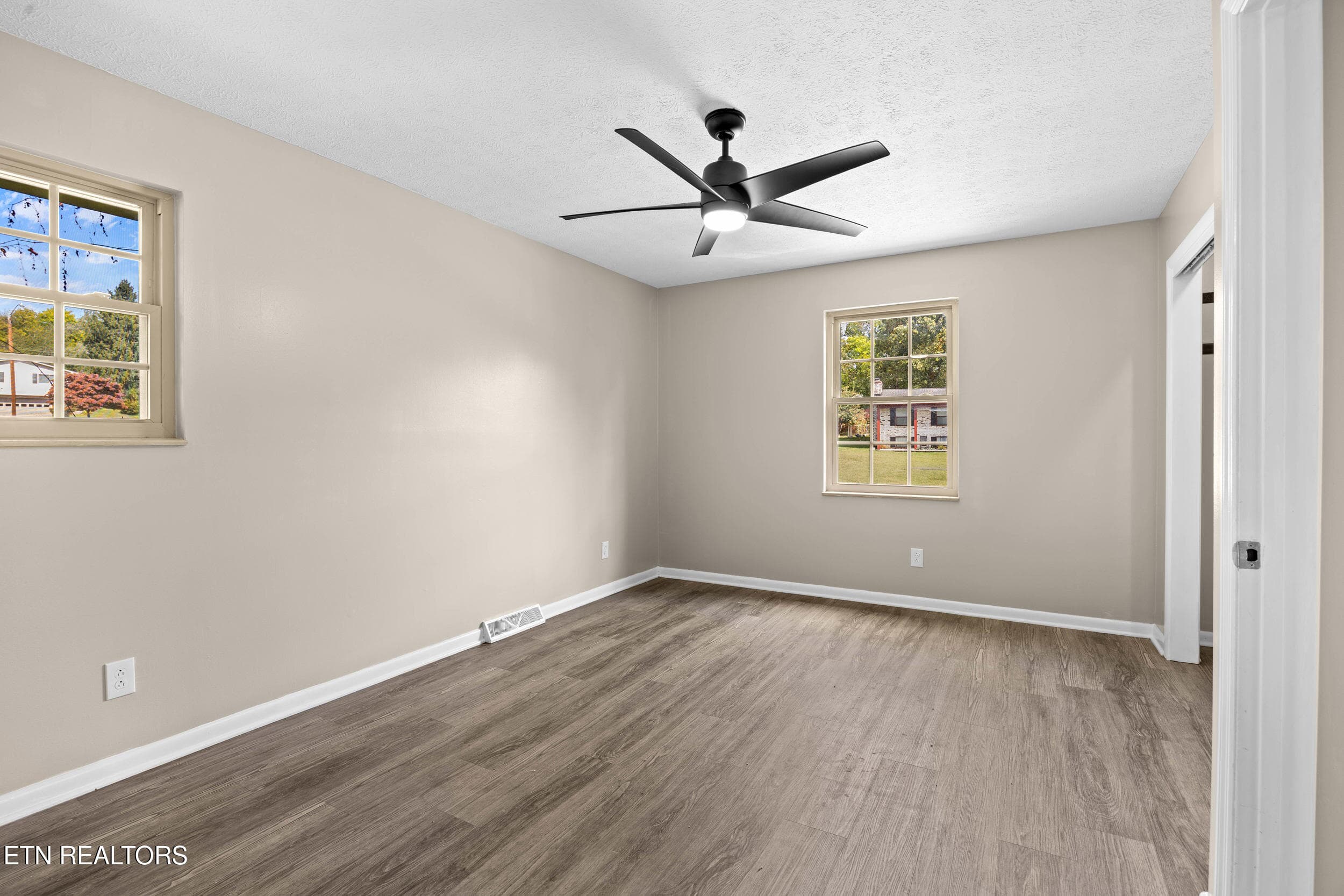 29_913 windermere circle-1-2 - 913 Windemere Circle, Maryville, TN 37804