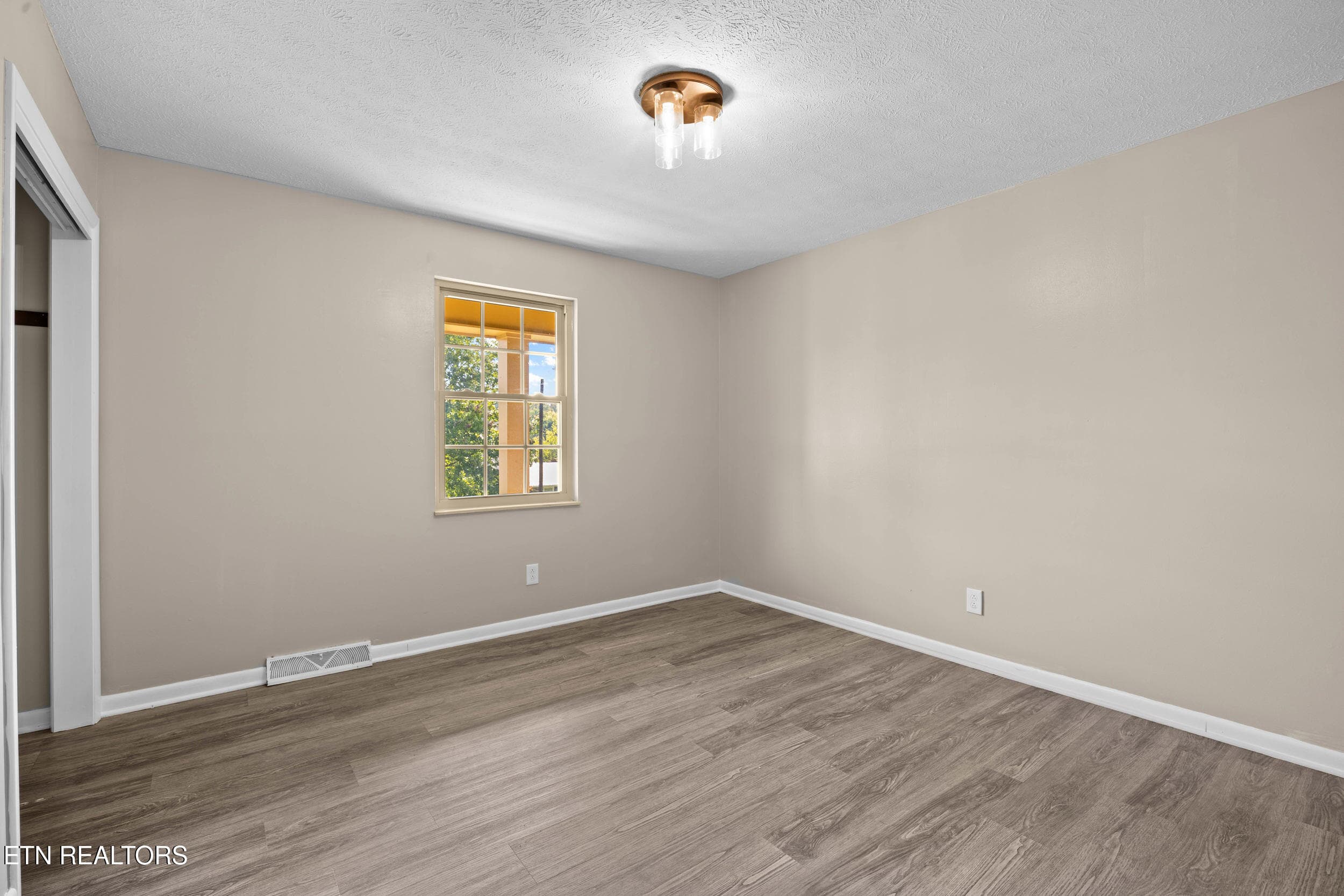 34_913 windermere circle-1-7 - 913 Windemere Circle, Maryville, TN 37804
