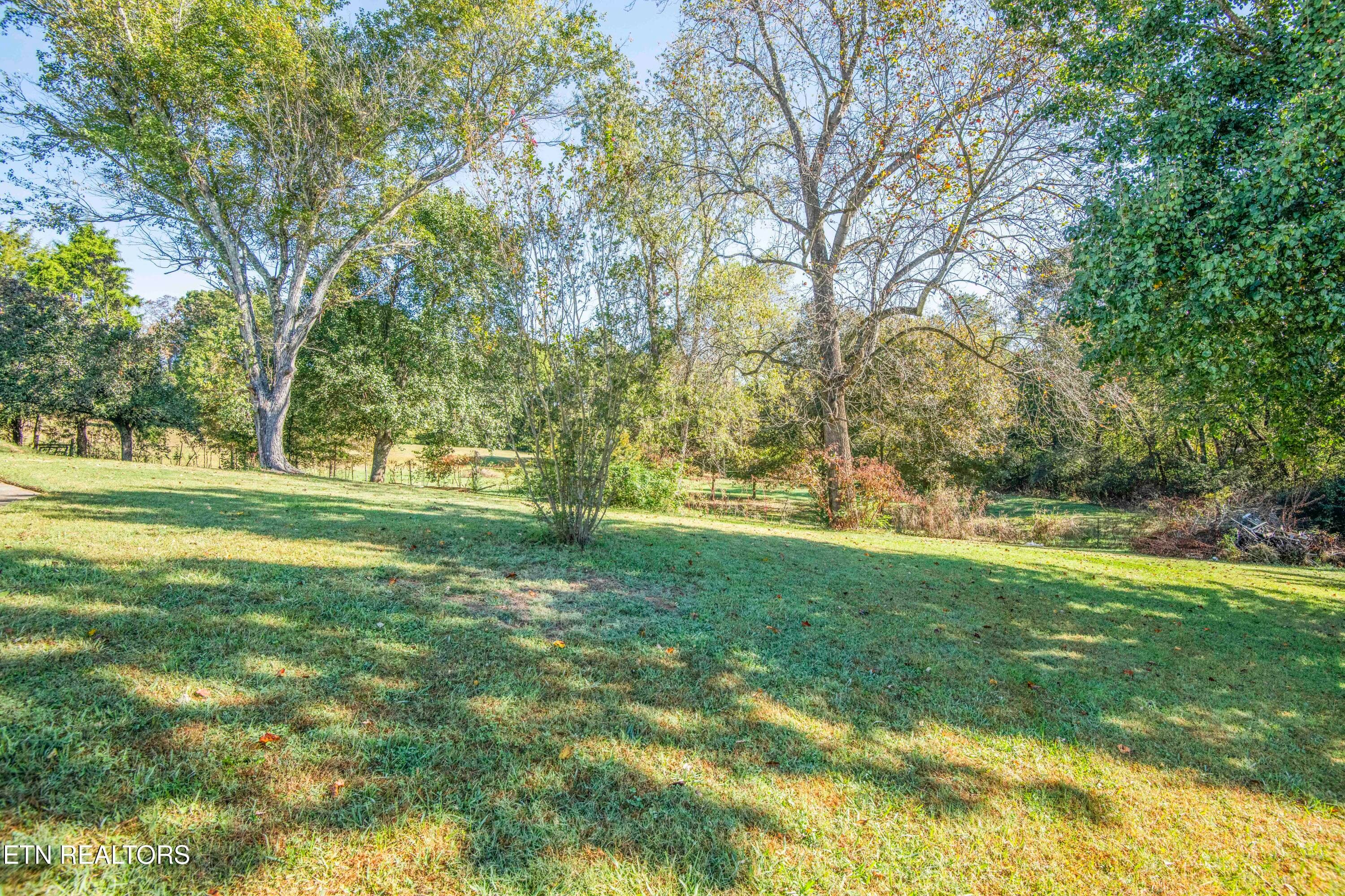 yard_1 - 760 Lafollette Drive, Maryville, TN 37801
