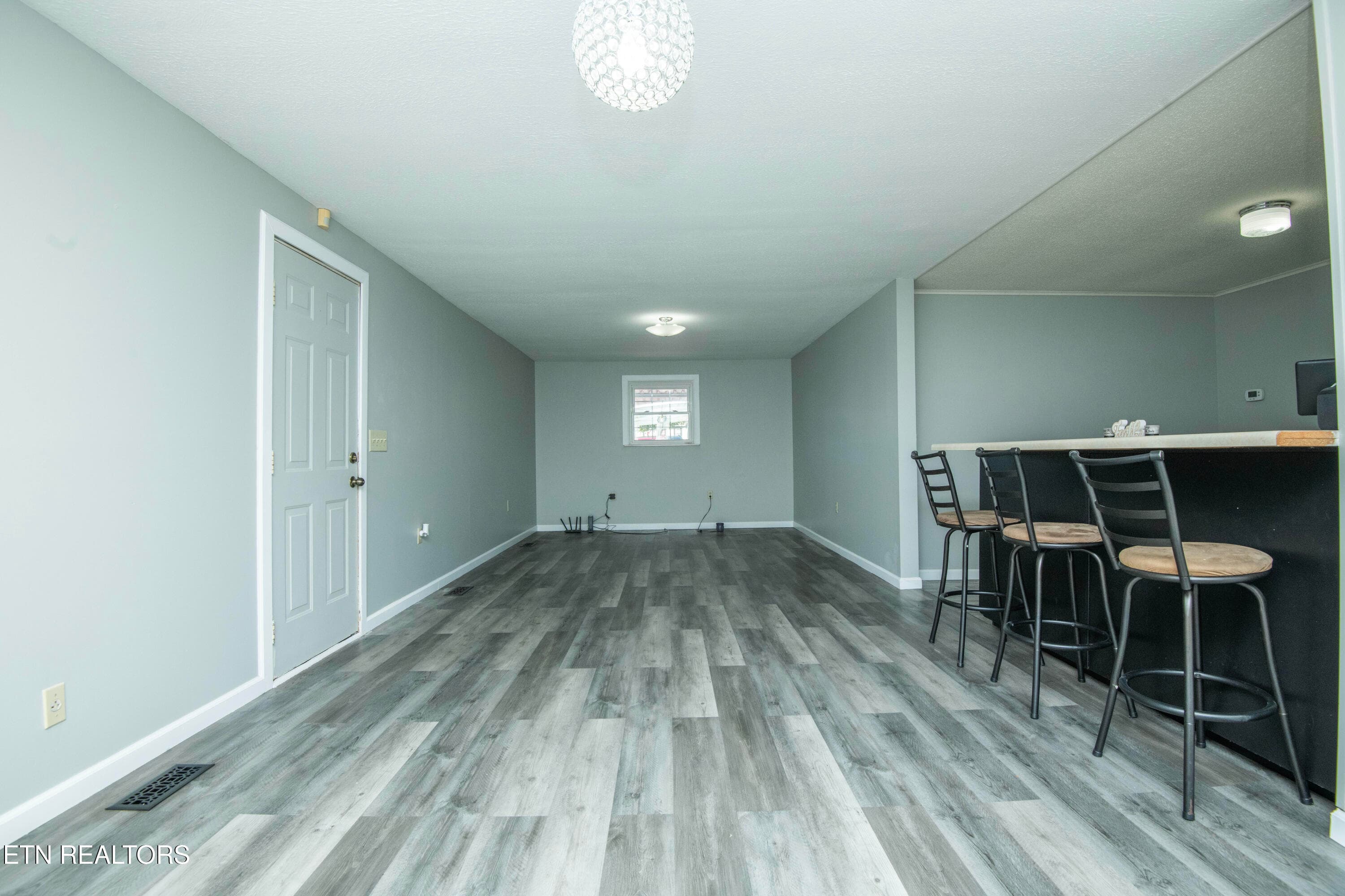 dining 2 - 760 Lafollette Drive, Maryville, TN 37801
