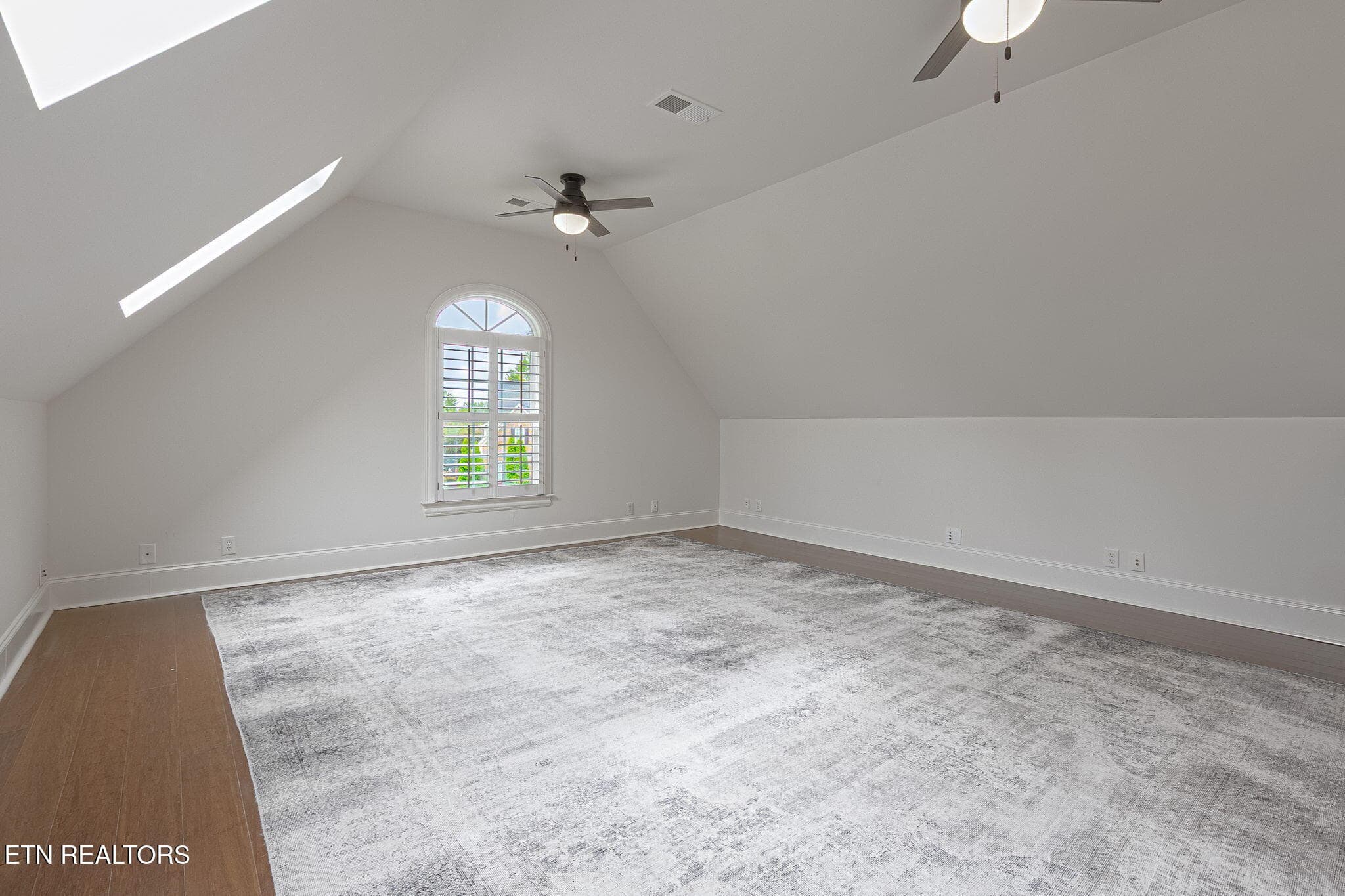 50-web-or-mls-050--FULL (2) - 12300 Amberset Drive, Knoxville, TN 37922