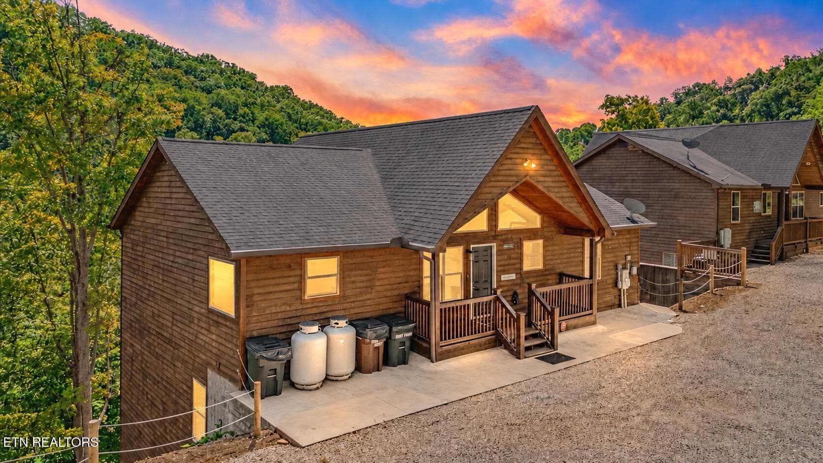 - - 126 Bluewater Lane, LaFollette, TN 37766
