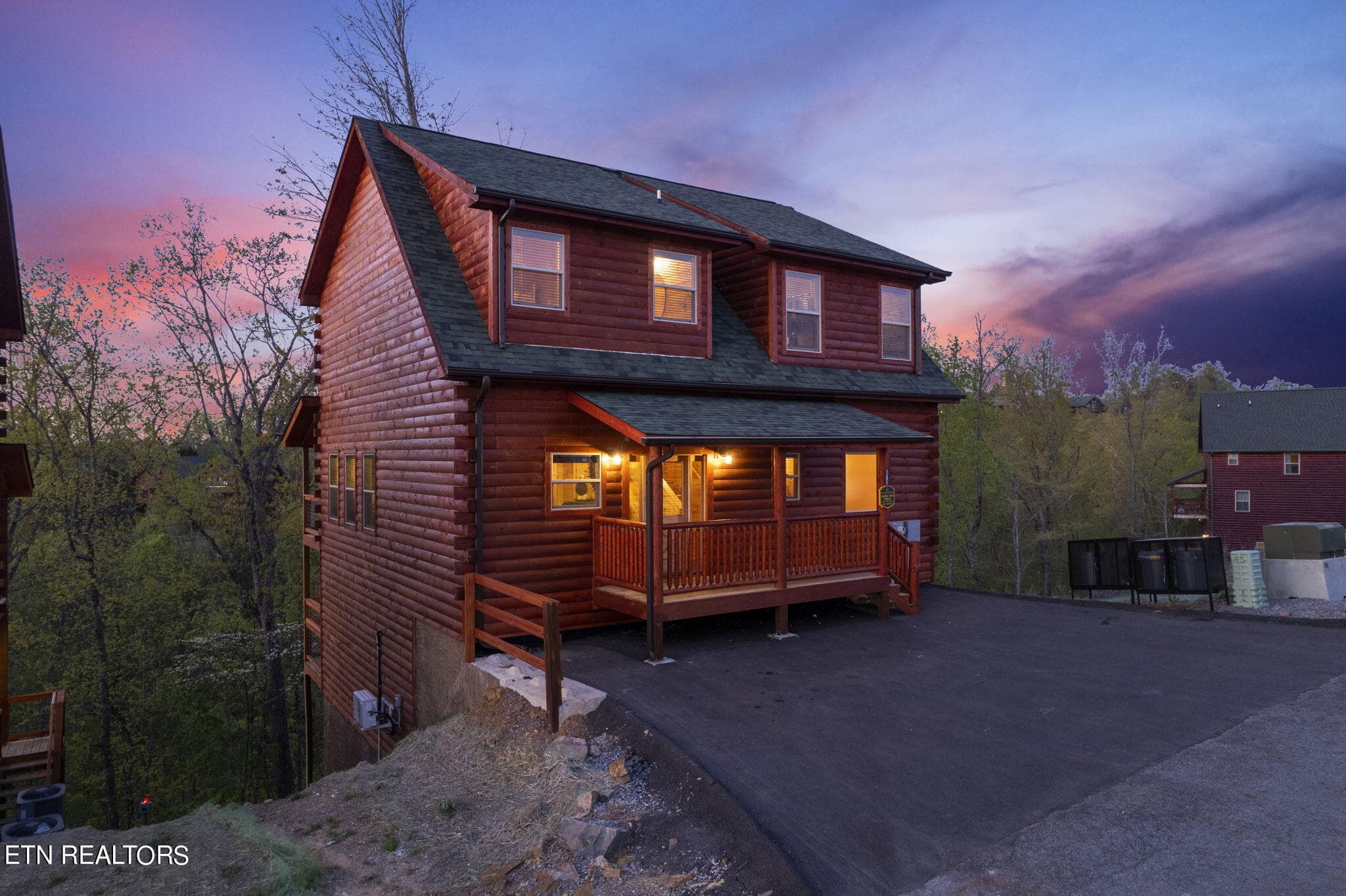 678 Stockton Drive, Sevierville, TN 37876